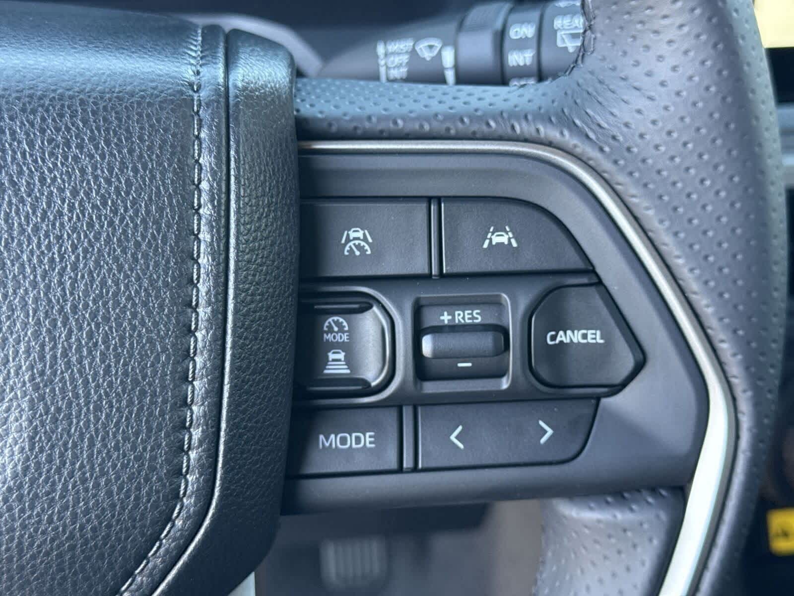 Thumbnail: 2025 Toyota 4Runner - 28