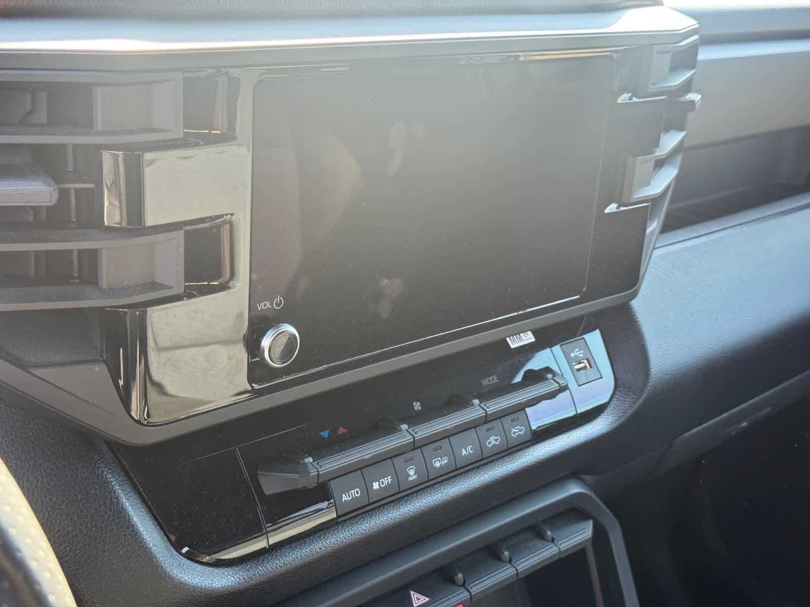 Thumbnail: 2025 Toyota Tundra - 17