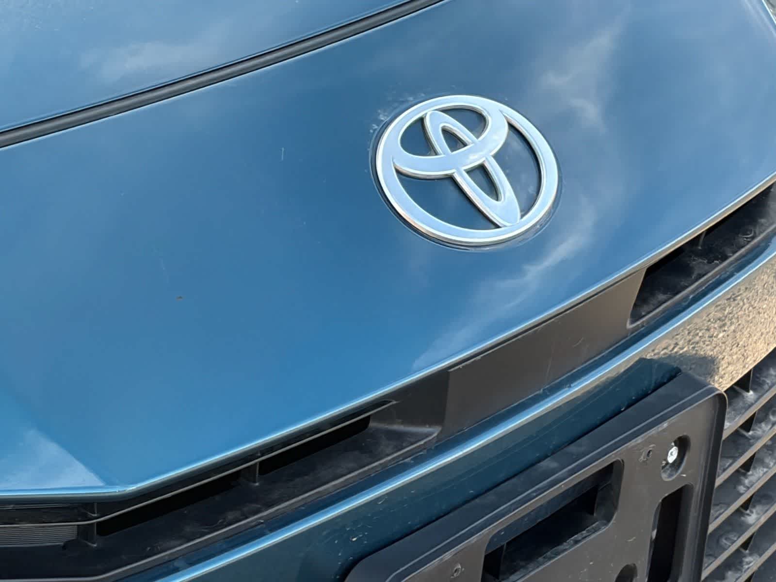 Thumbnail: 2025 Toyota Camry - 9