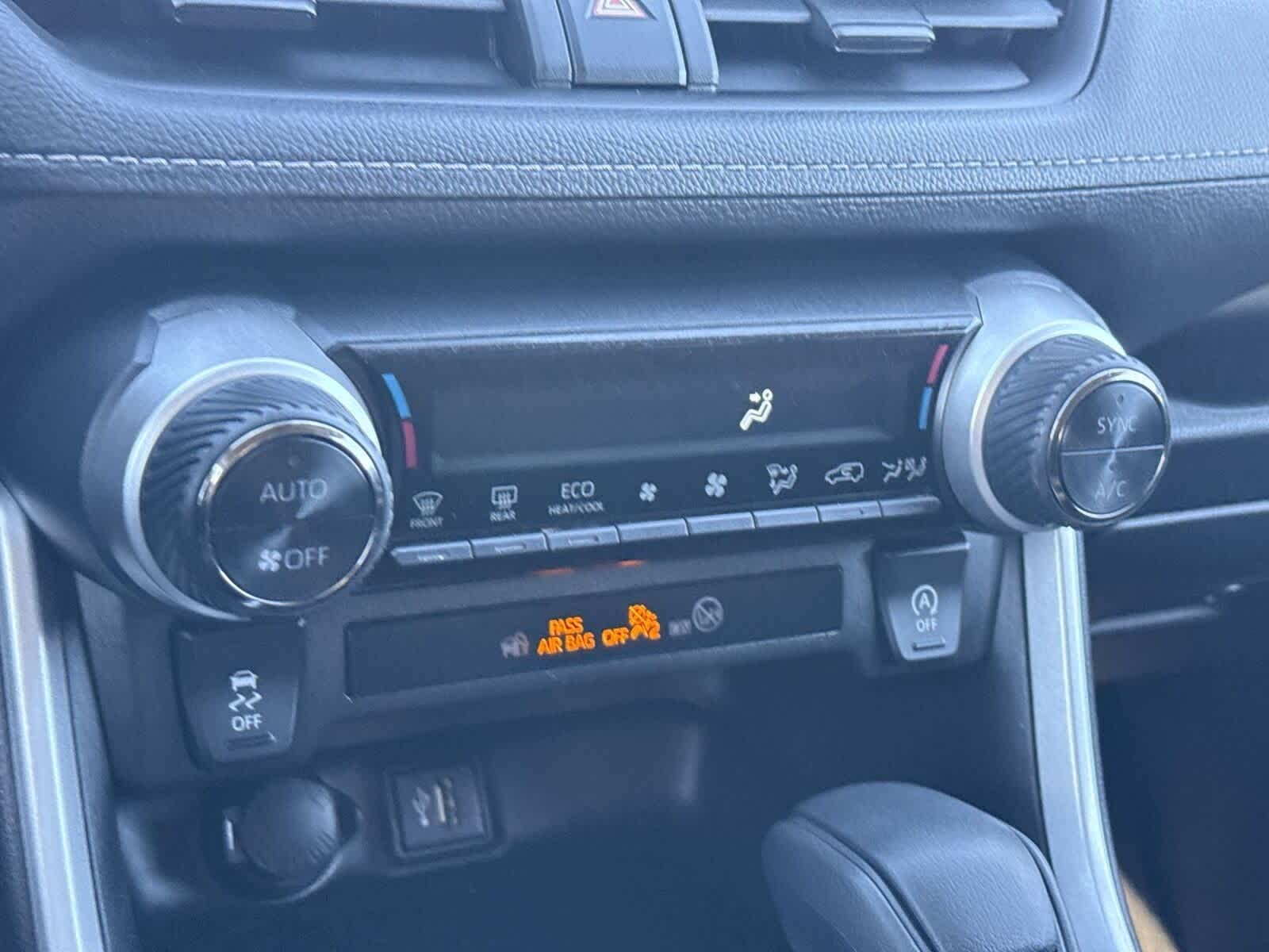 Thumbnail: 2023 Toyota RAV4 - 23