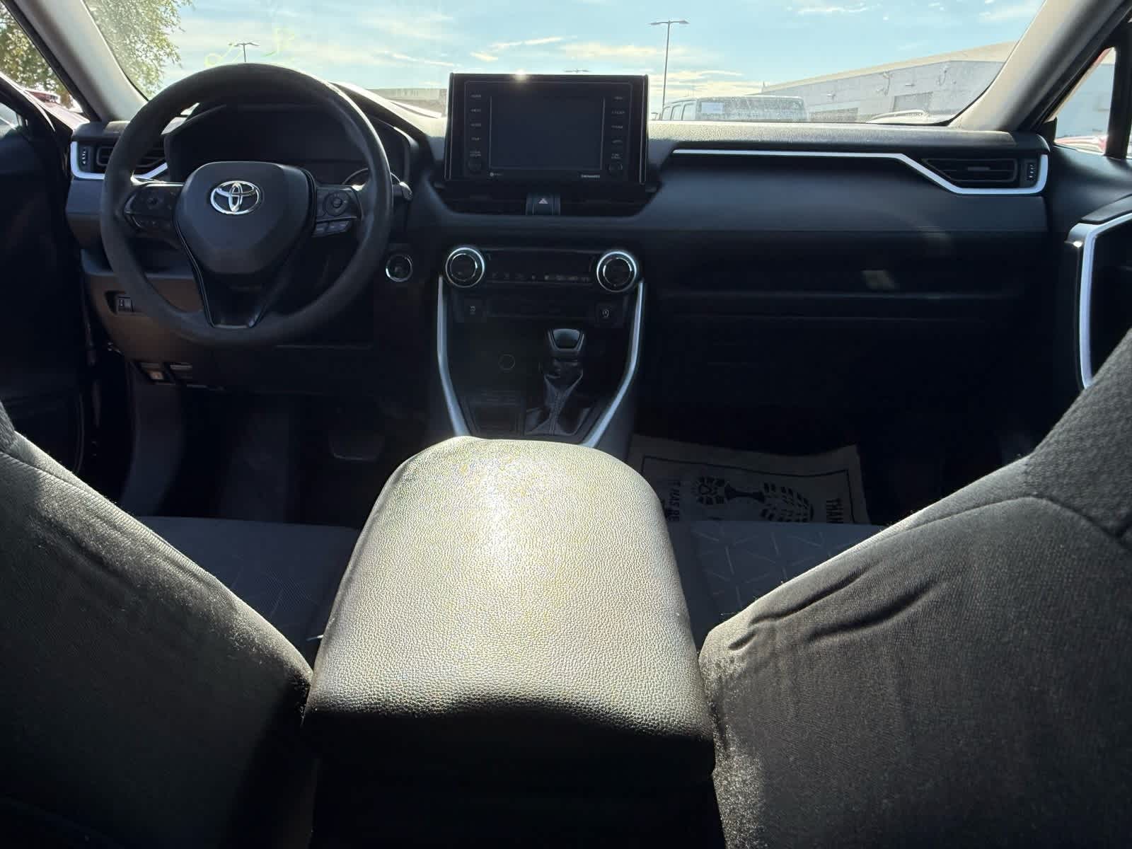 Thumbnail: 2020 Toyota RAV4 - 12
