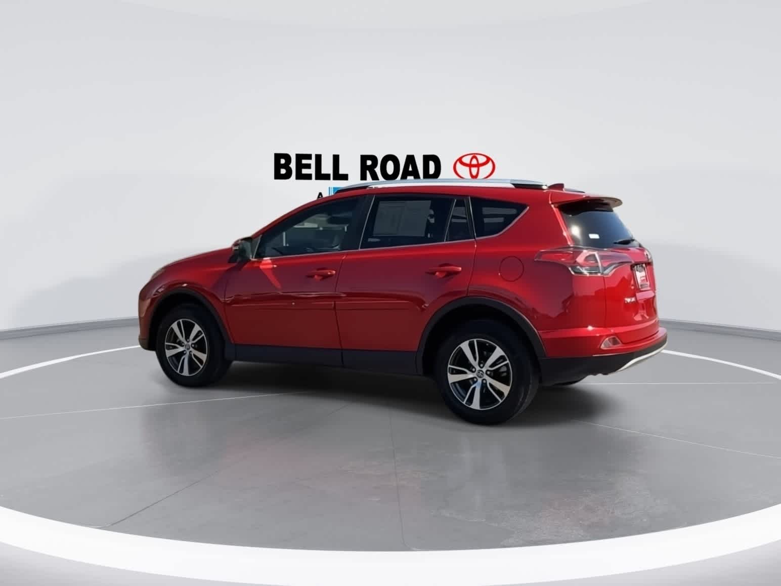 Thumbnail: 2016 Toyota RAV4 - 6