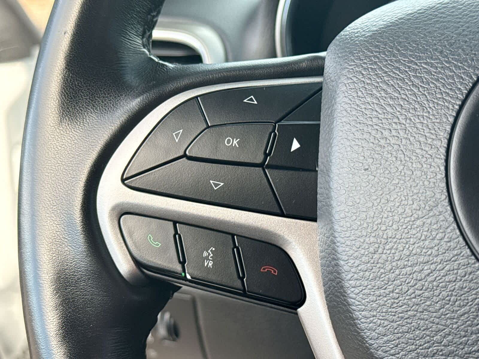 Thumbnail: 2022 Jeep Grand Cherokee - 27