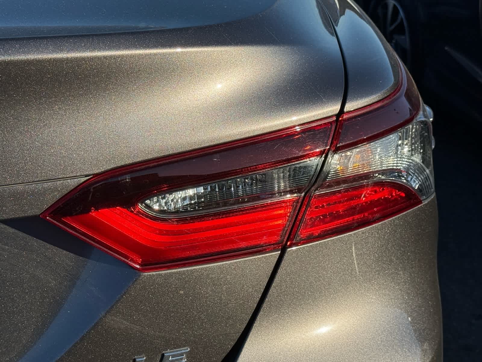 Thumbnail: 2022 Toyota Camry - 11