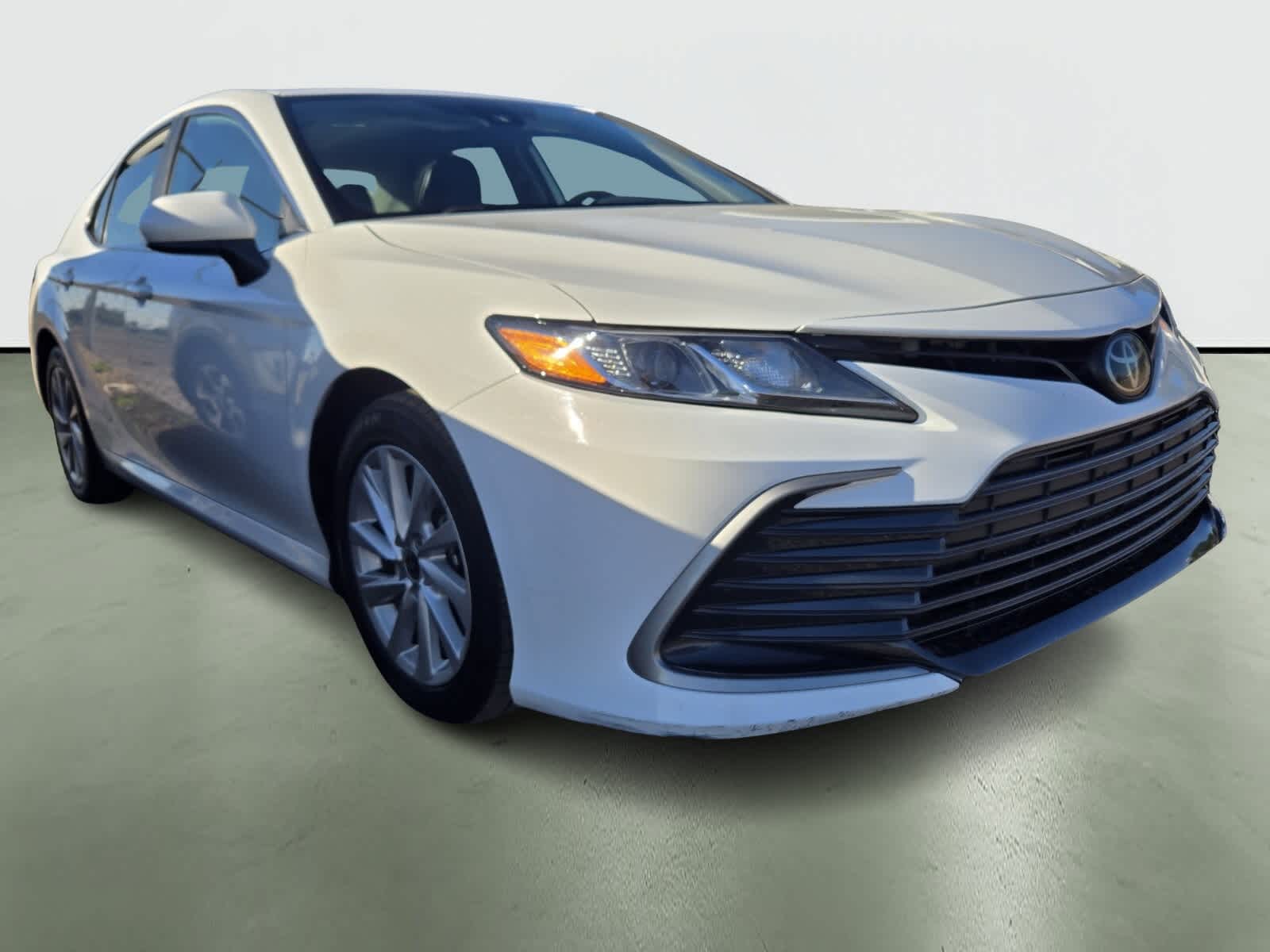 Thumbnail: 2022 Toyota Camry - 5