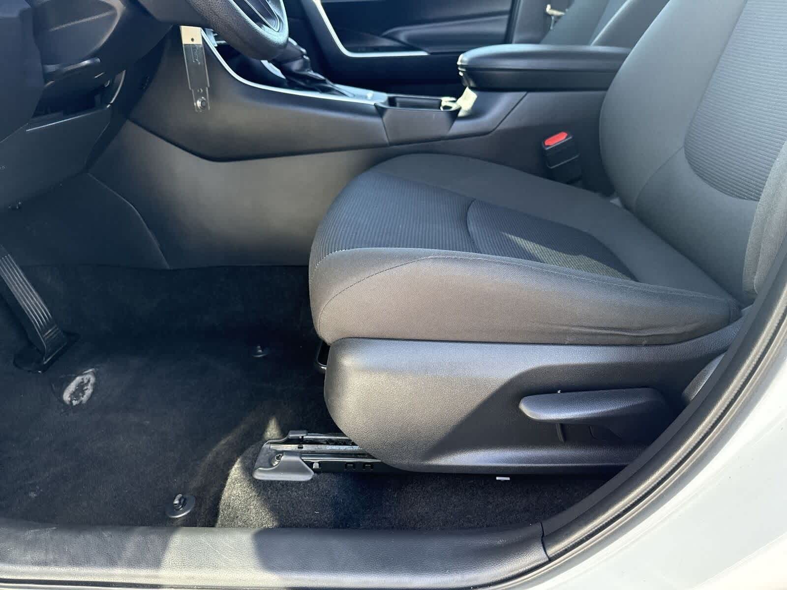 Thumbnail: 2024 Toyota RAV4 - 18