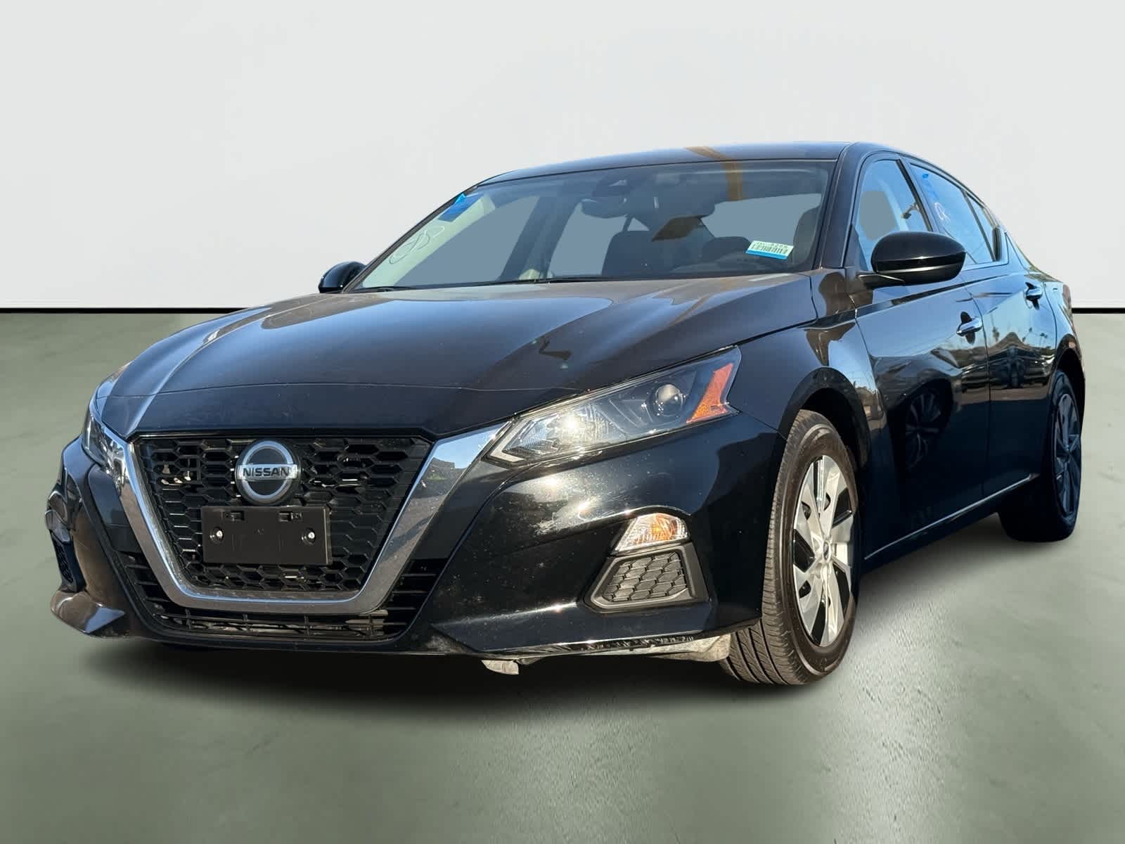 Thumbnail: 2022 Nissan Altima - 2