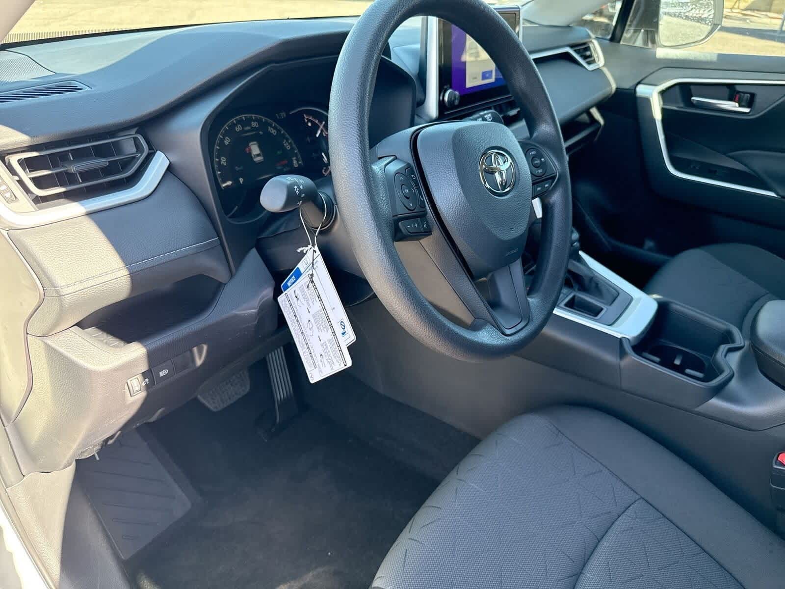 Thumbnail: 2025 Toyota RAV4 - 16