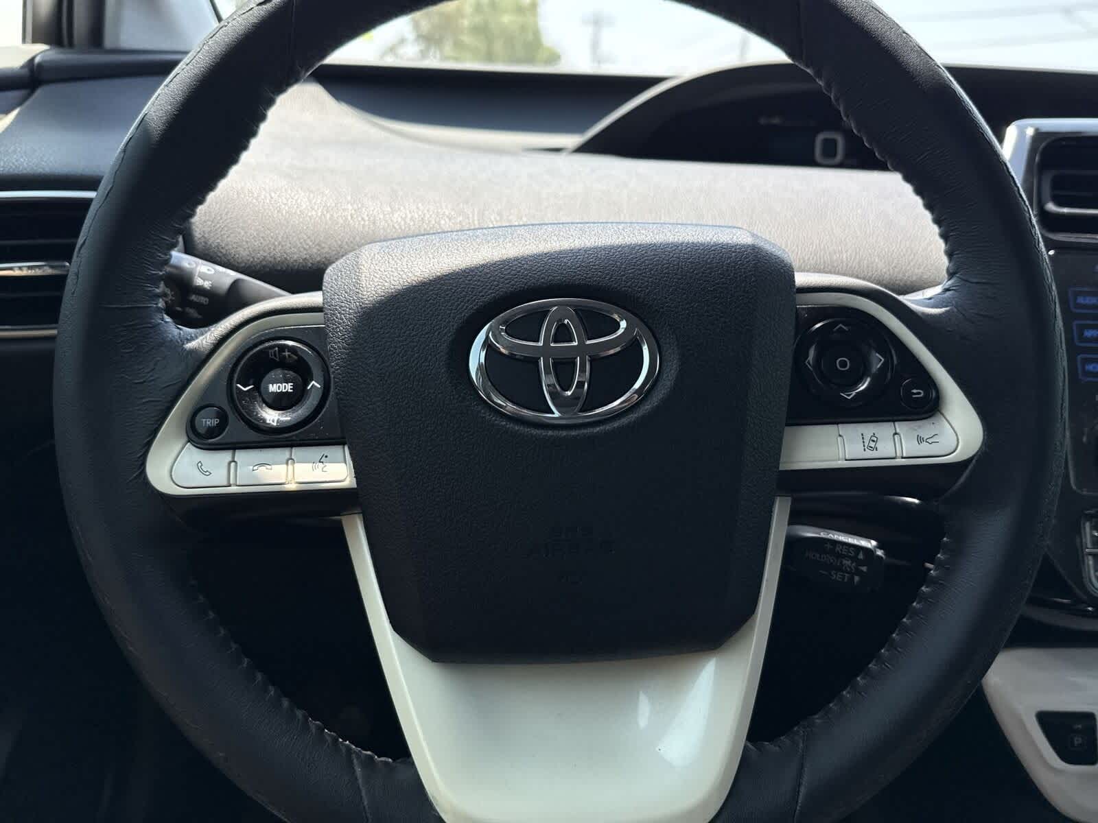 Thumbnail: 2017 Toyota Prius - 27