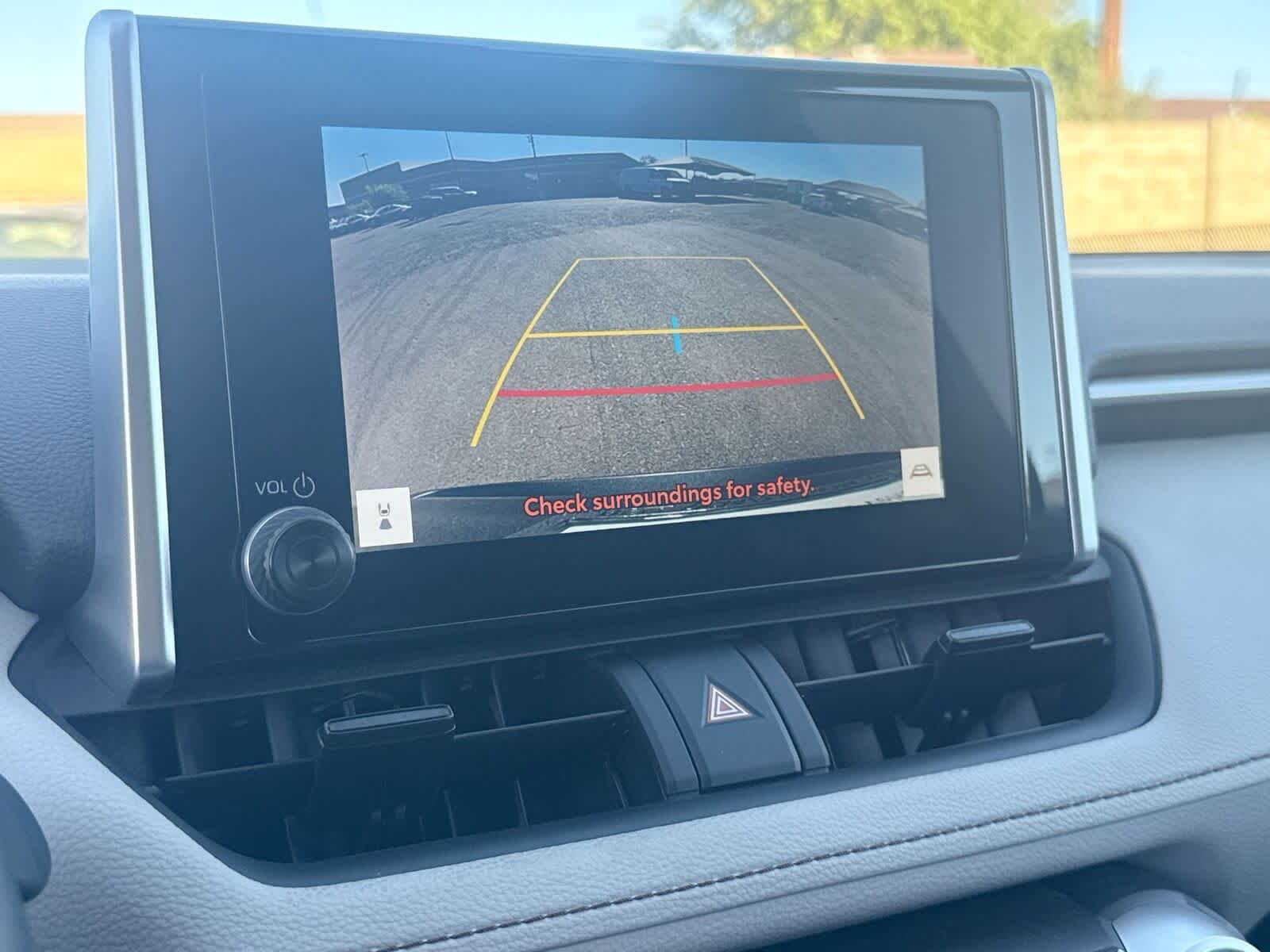 Thumbnail: 2023 Toyota RAV4 - 21