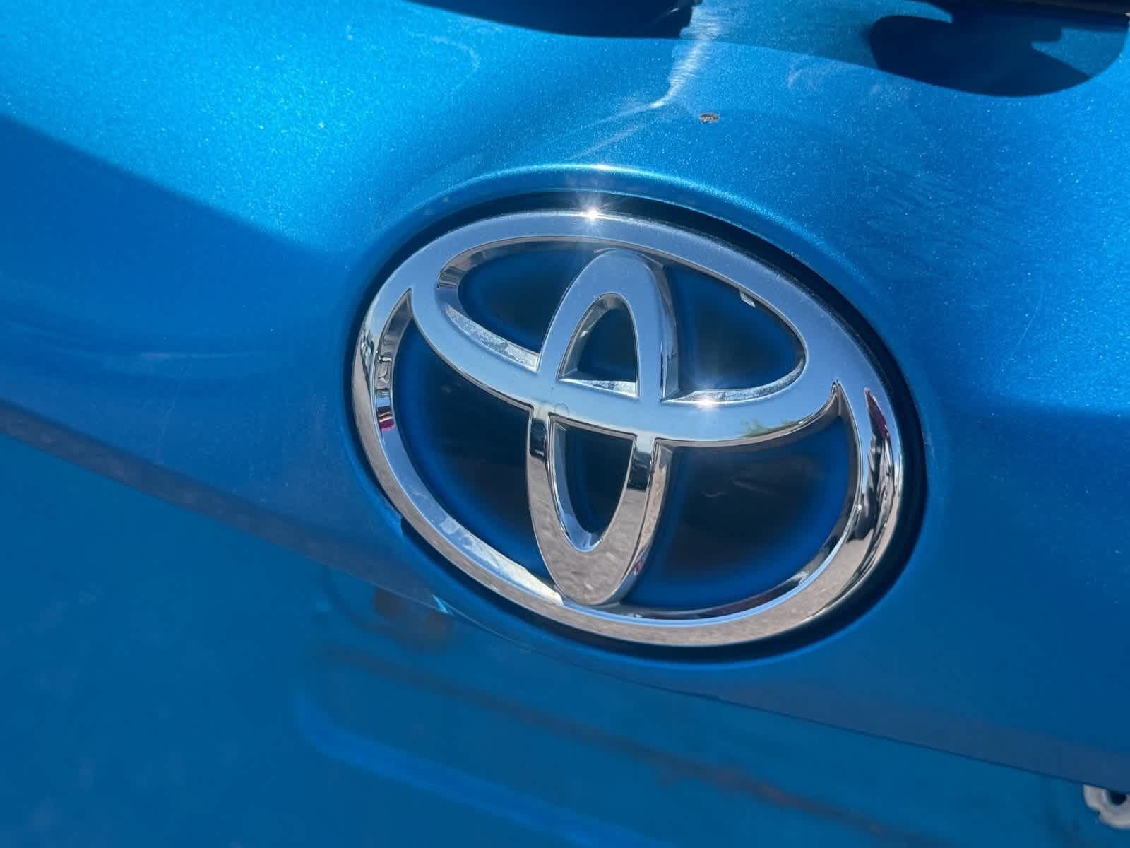 Thumbnail: 2018 Toyota RAV4 - 15