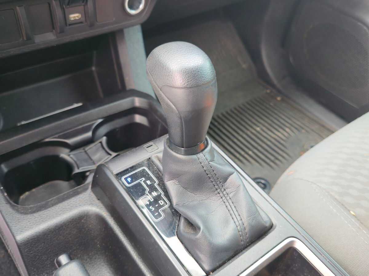 Thumbnail: 2022 Toyota Tacoma - 14