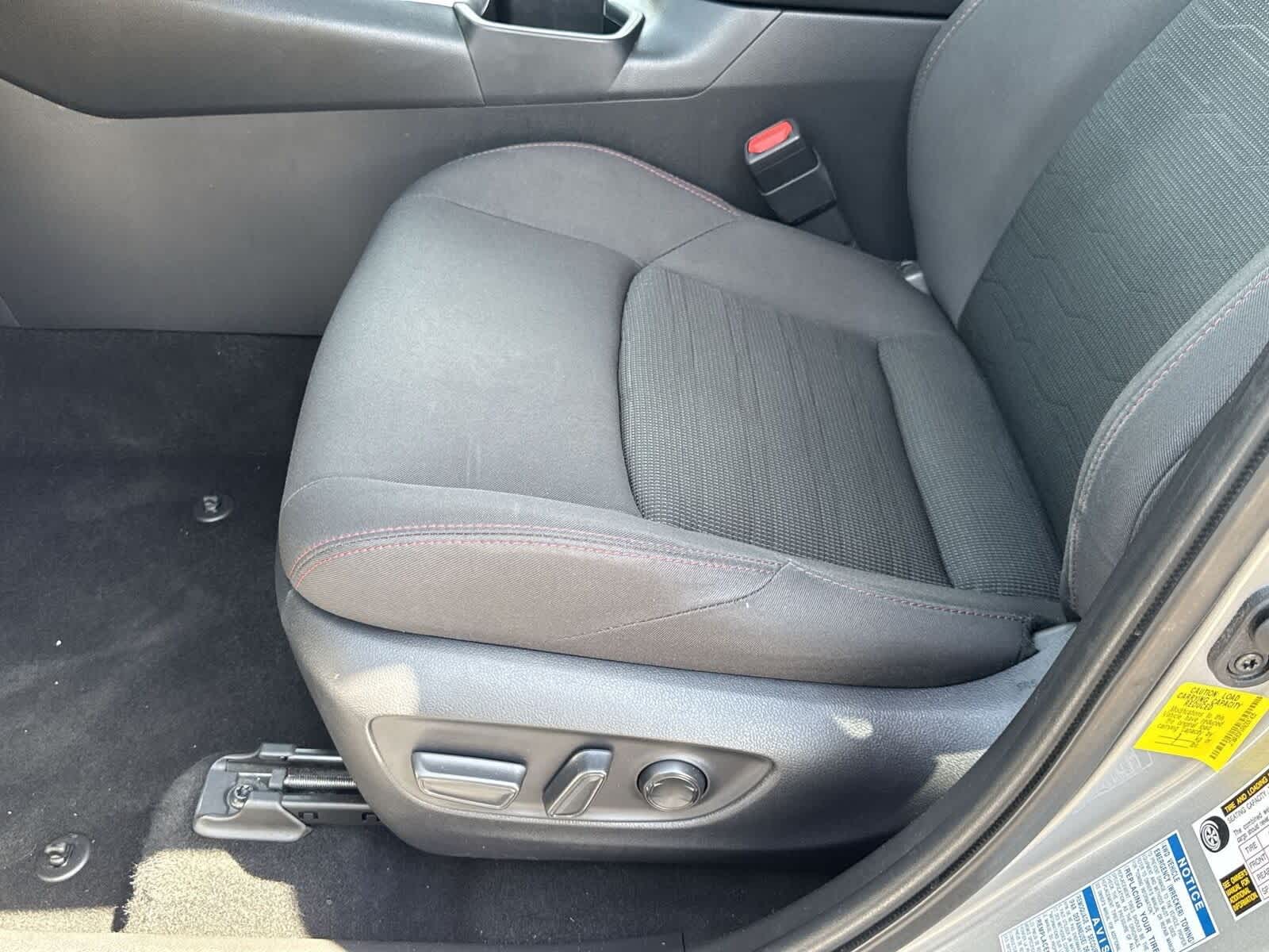 Thumbnail: 2022 Toyota RAV4 - 18