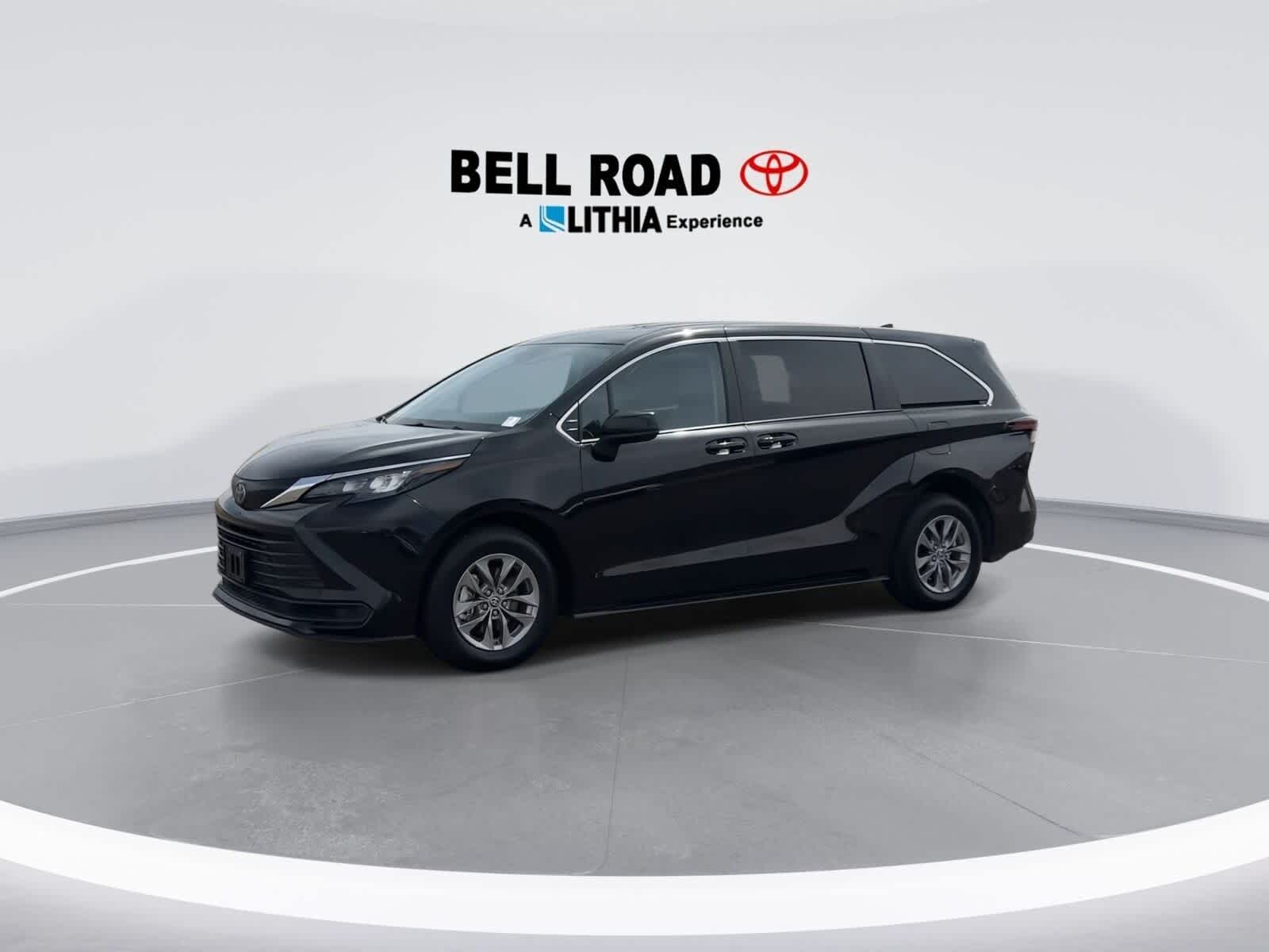 2024 Toyota Sienna LE 4