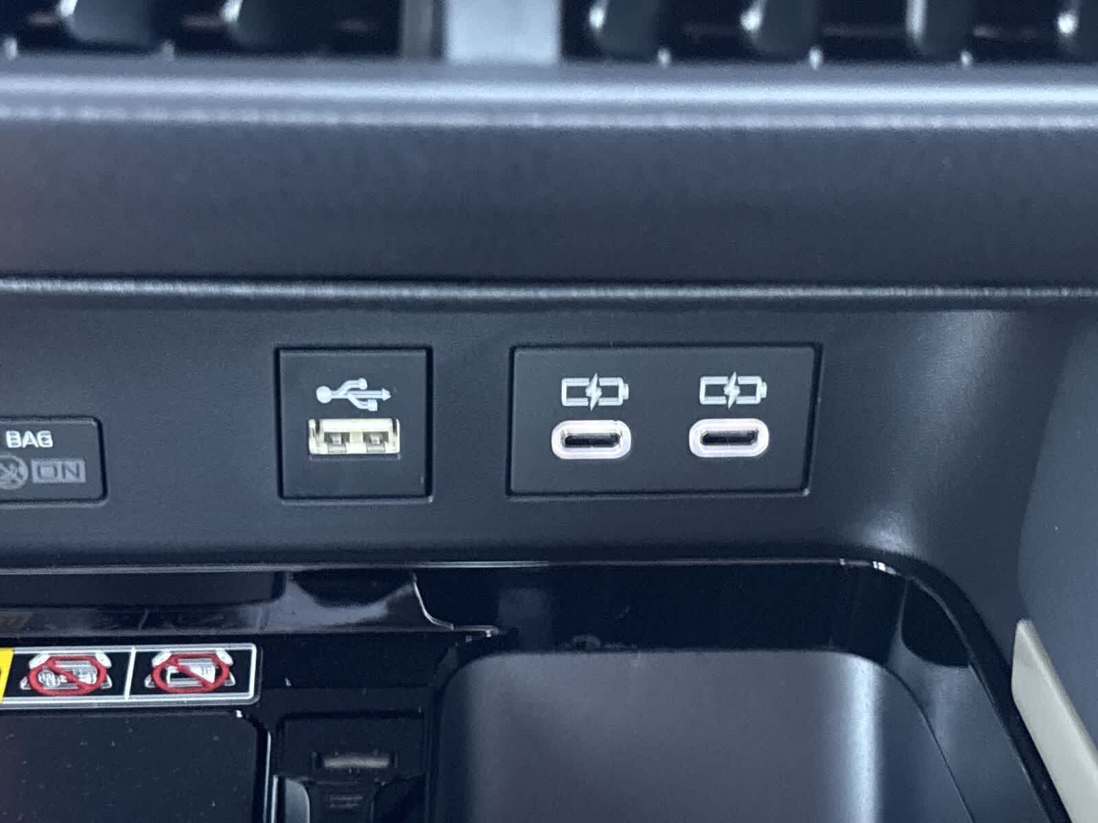 Thumbnail: 2025 Toyota Camry - 24