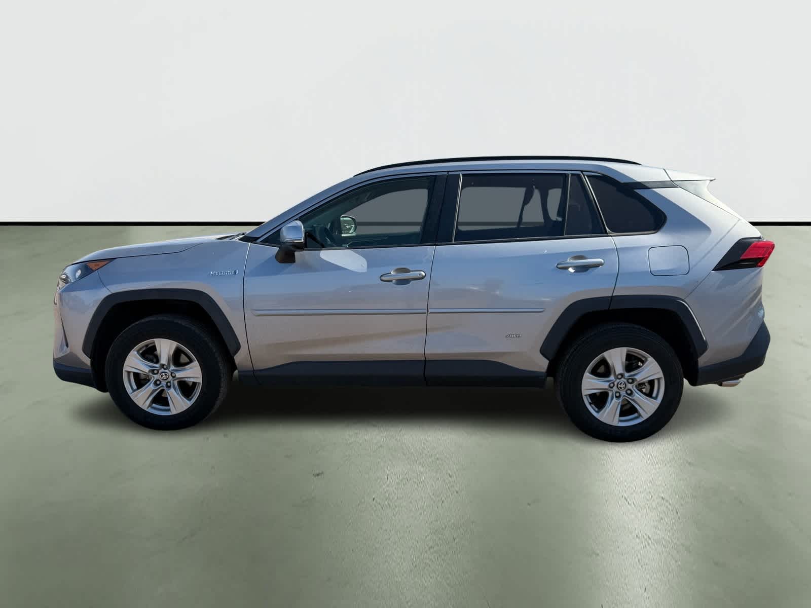 Thumbnail: 2020 Toyota RAV4 - 3