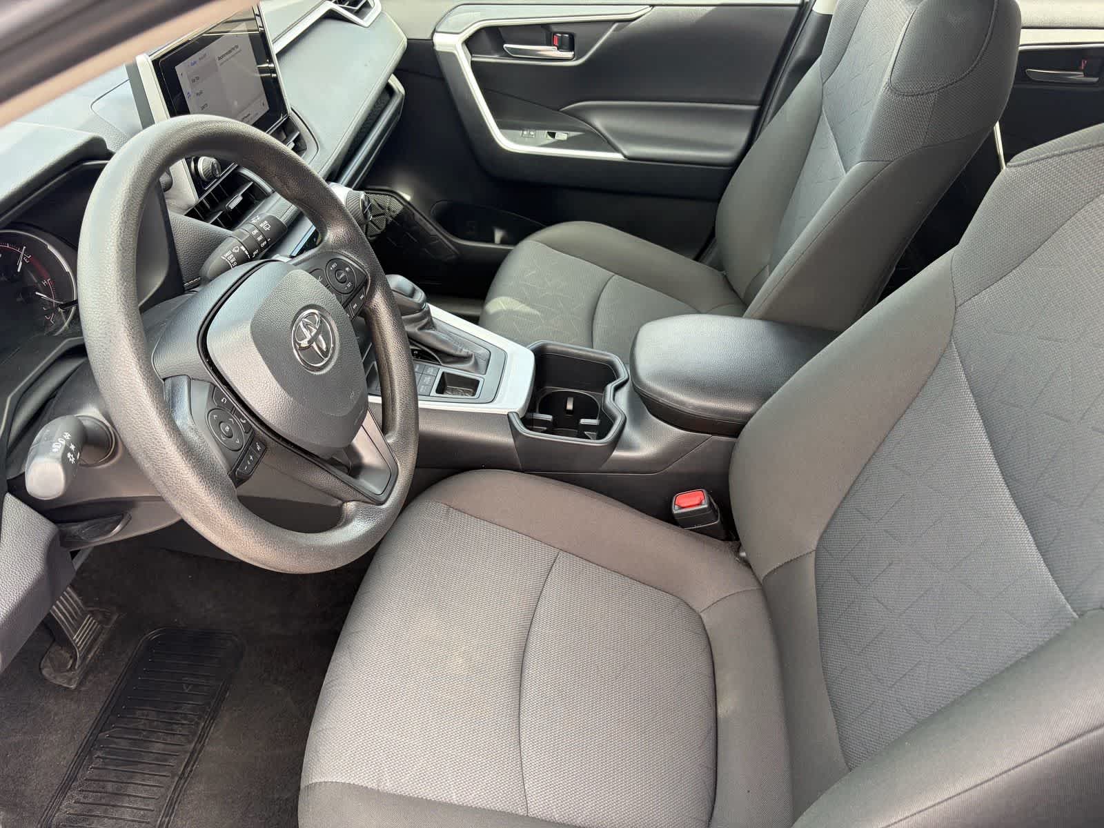 Thumbnail: 2025 Toyota RAV4 - 12