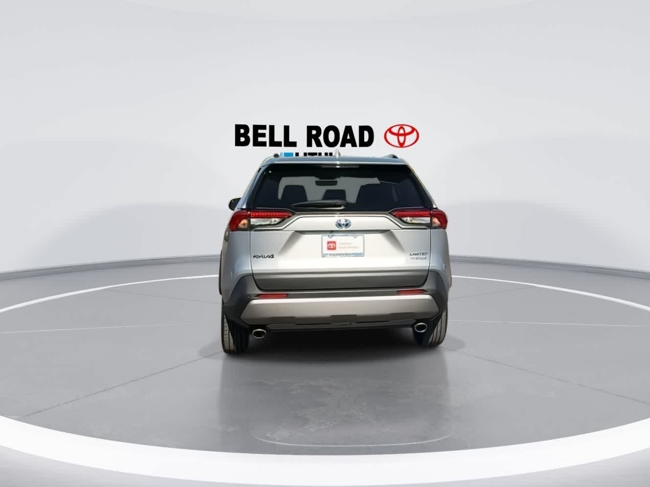 Thumbnail: 2022 Toyota RAV4 - 8