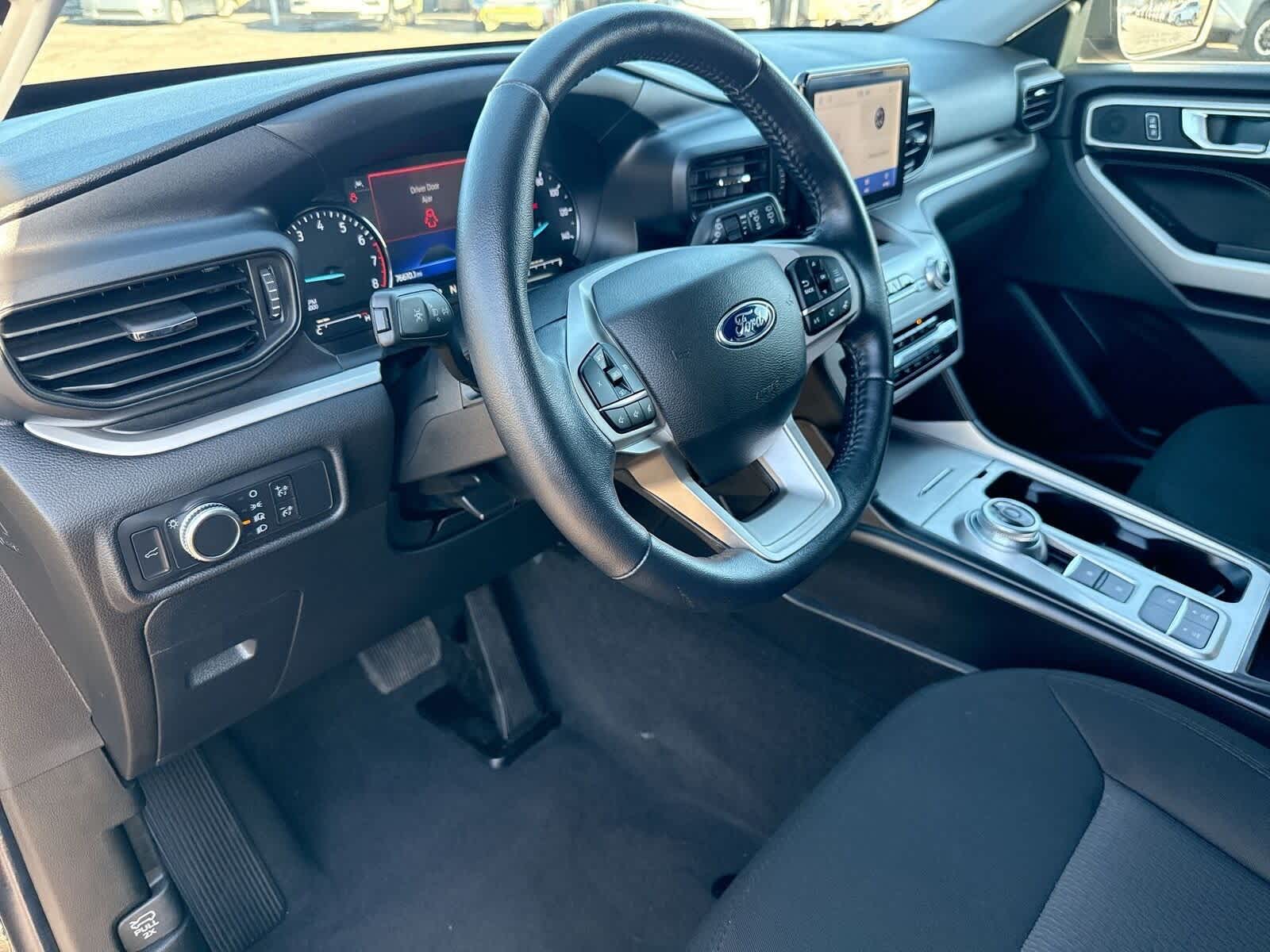 Thumbnail: 2022 Ford Explorer - 15