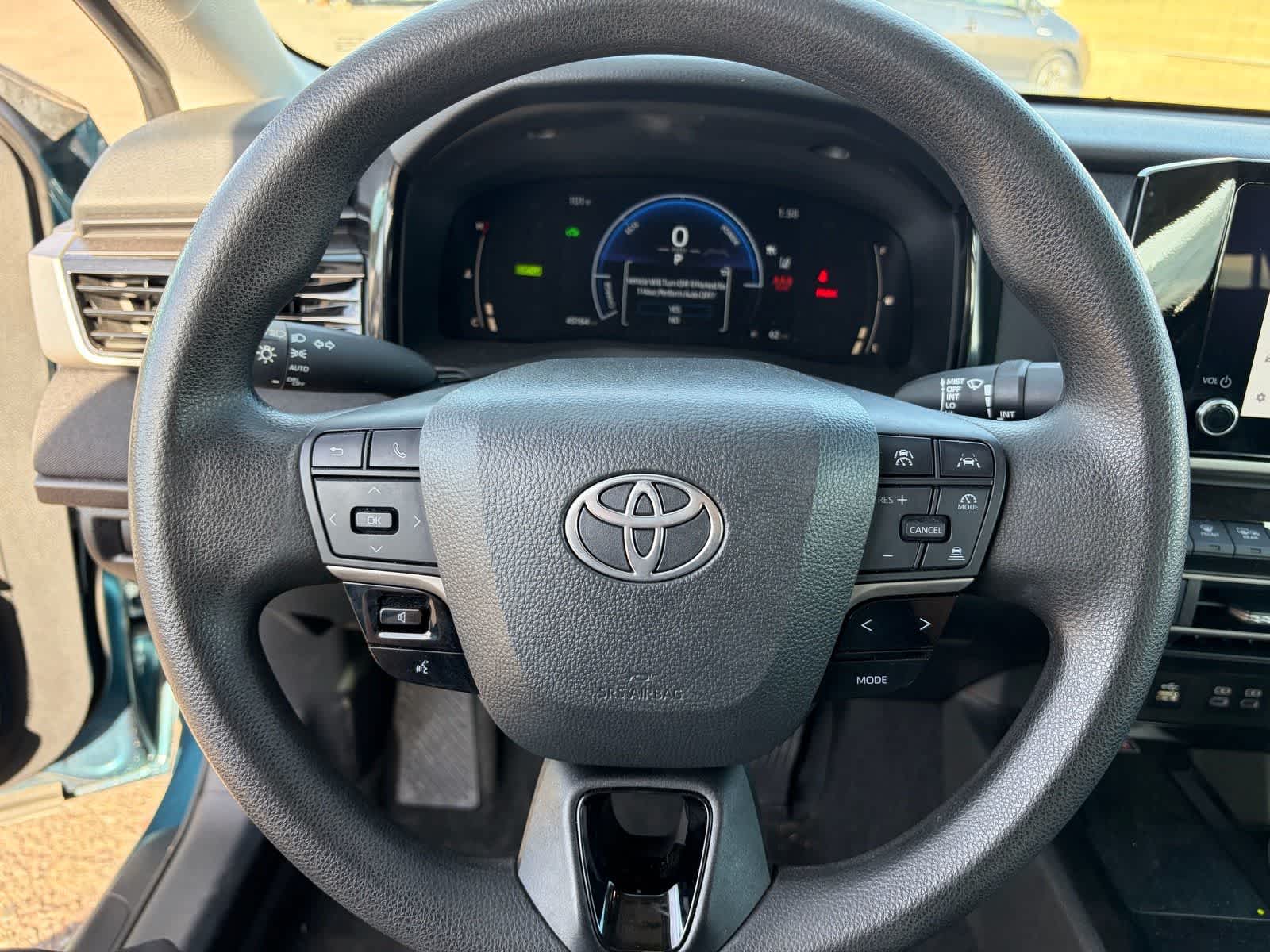 Thumbnail: 2025 Toyota Camry - 14