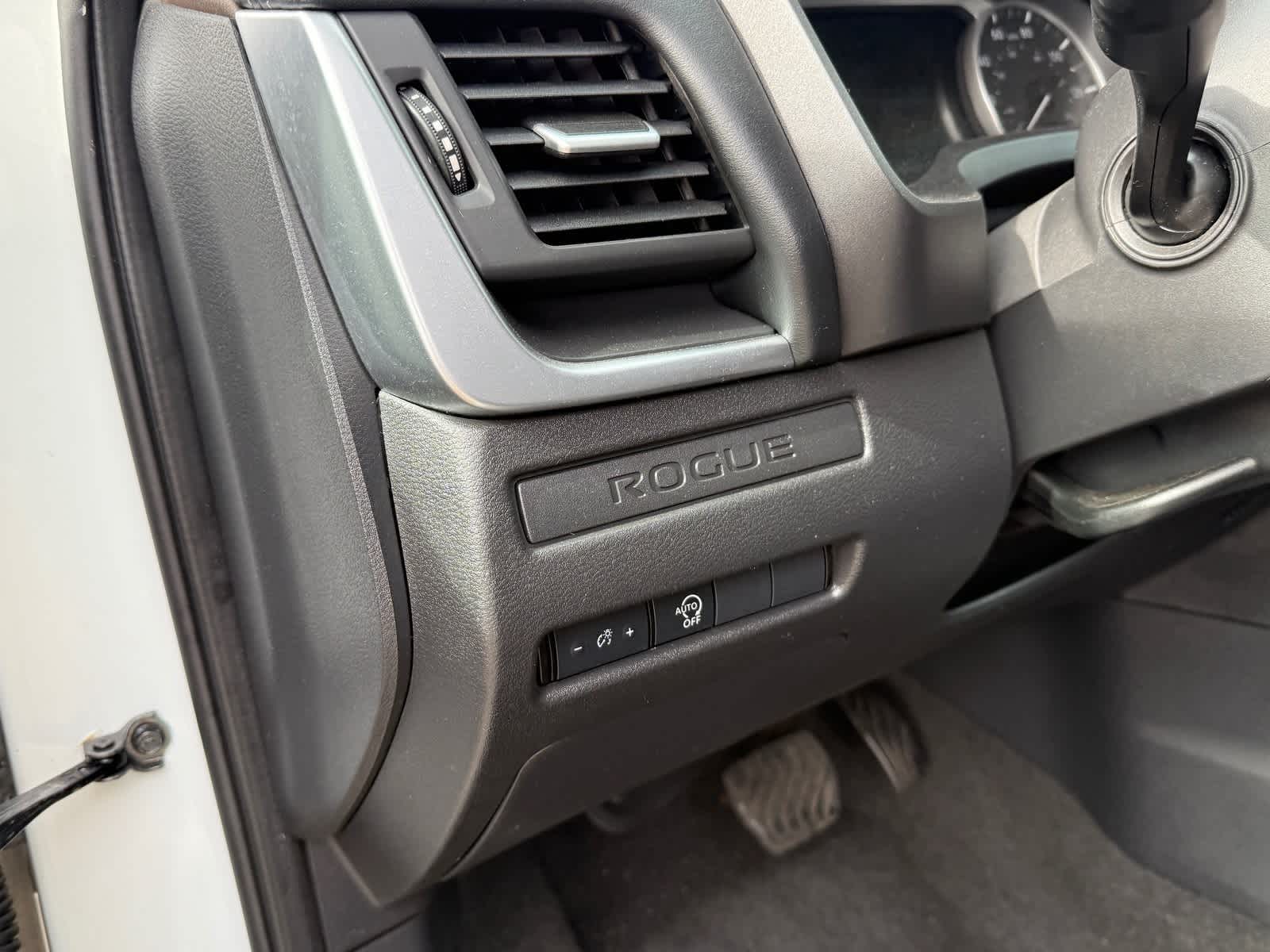 Thumbnail: 2023 Nissan Rogue - 23