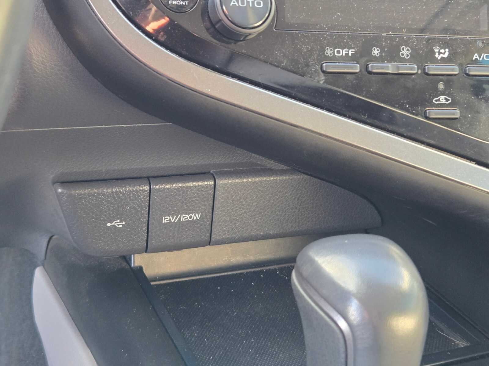 Thumbnail: 2022 Toyota Camry - 10