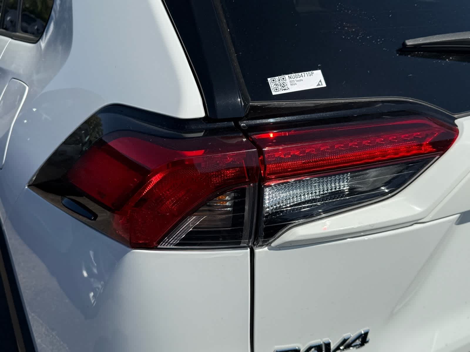 Thumbnail: 2022 Toyota RAV4 - 15