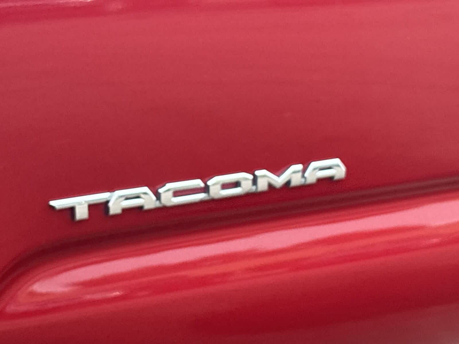 Thumbnail: 2017 Toyota Tacoma - 32