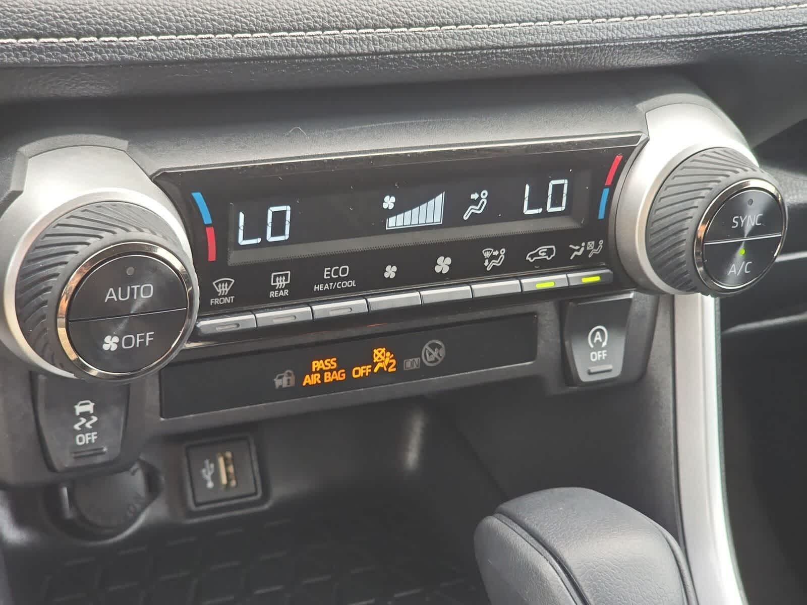 Thumbnail: 2025 Toyota RAV4 - 24