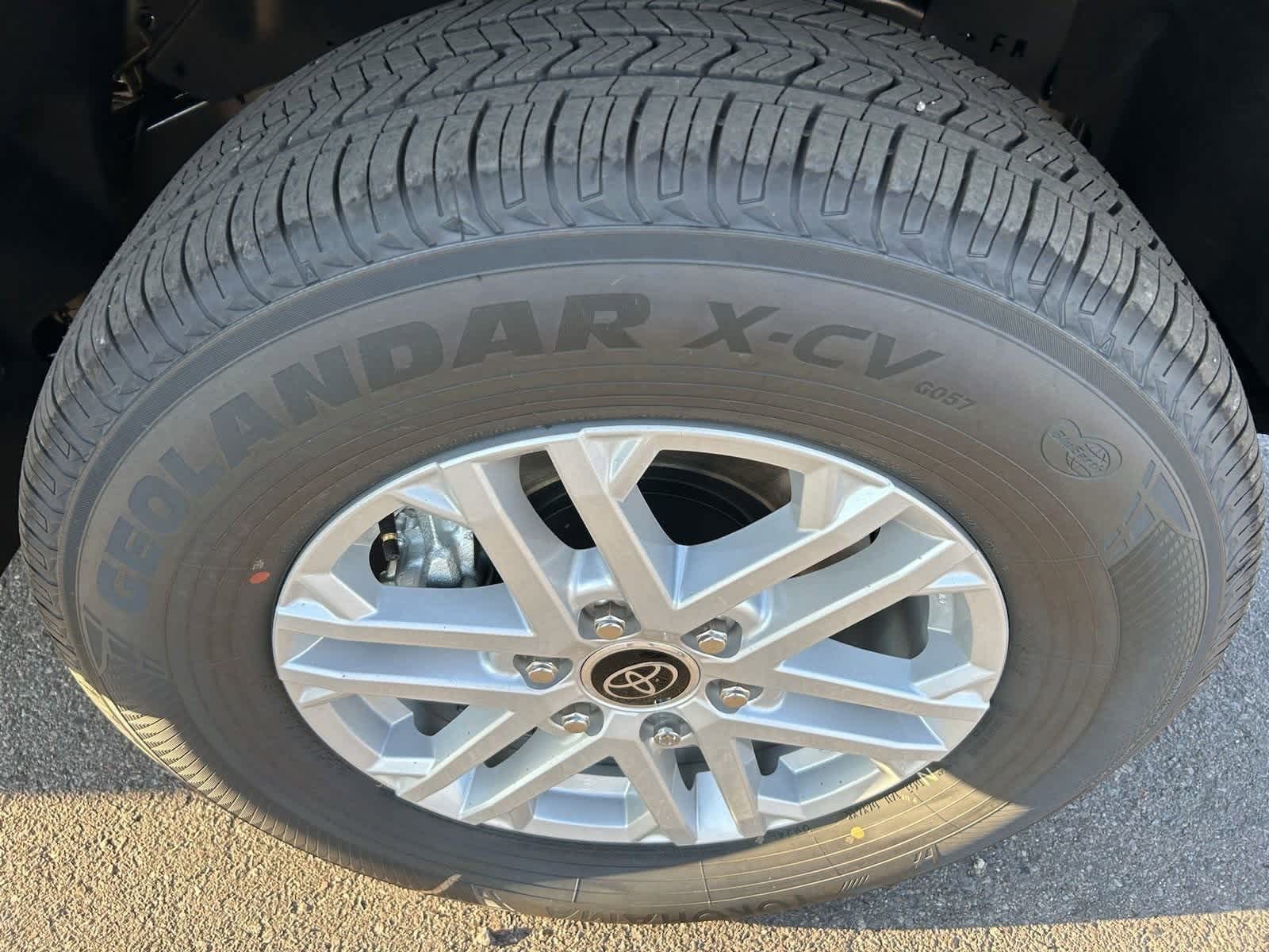 Thumbnail: 2024 Toyota Tundra - 10