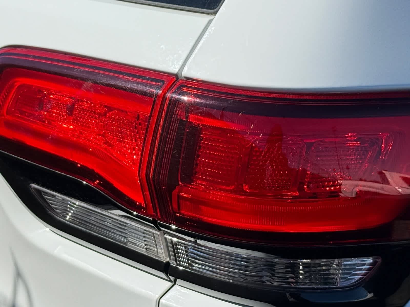 Thumbnail: 2019 Jeep Grand Cherokee - 8