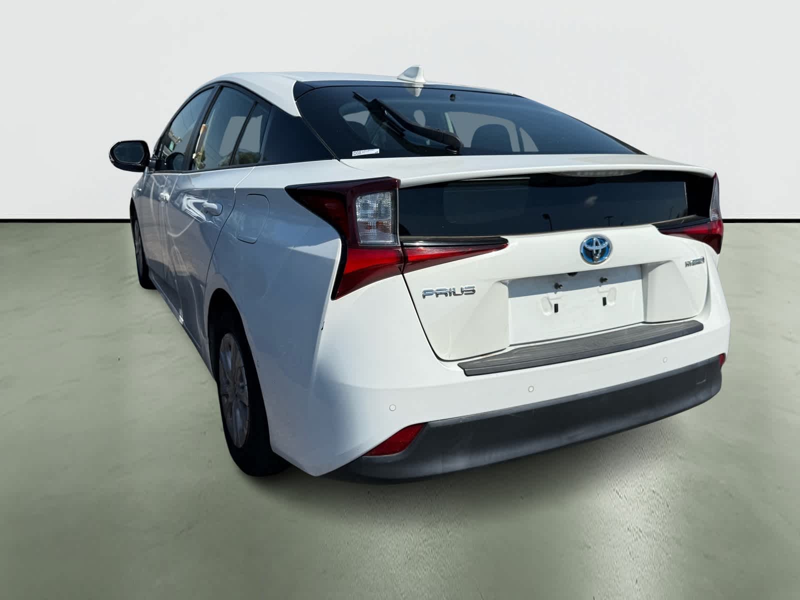 Thumbnail: 2020 Toyota Prius - 3