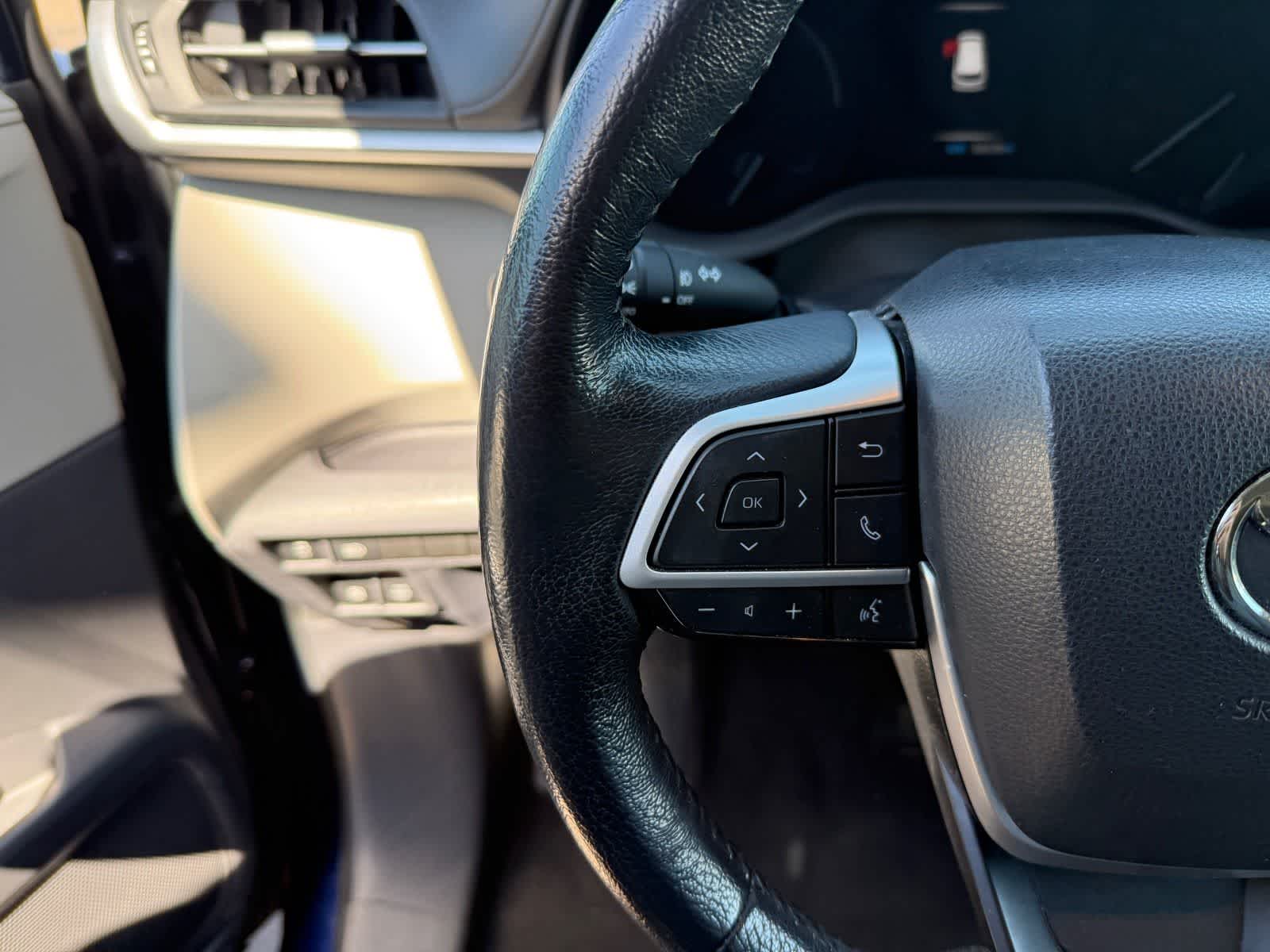 Thumbnail: 2024 Toyota Sienna - 17