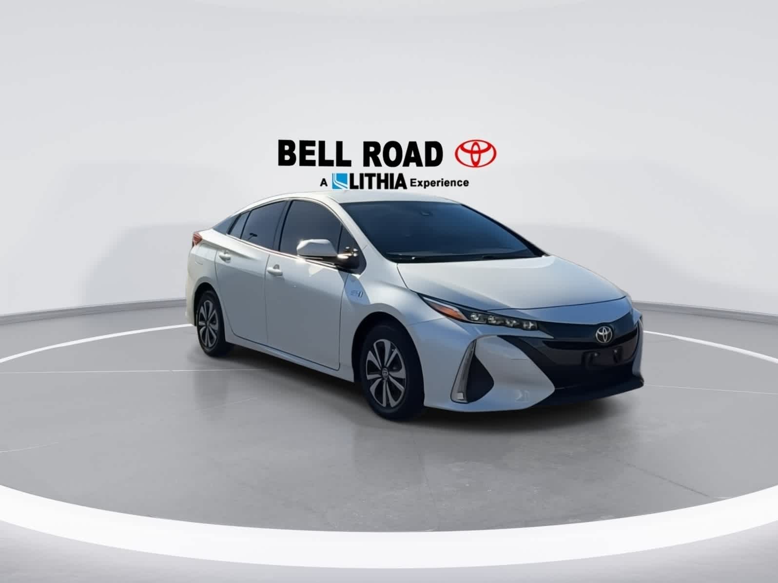 Thumbnail: 2017 Toyota Prius Prime - 2