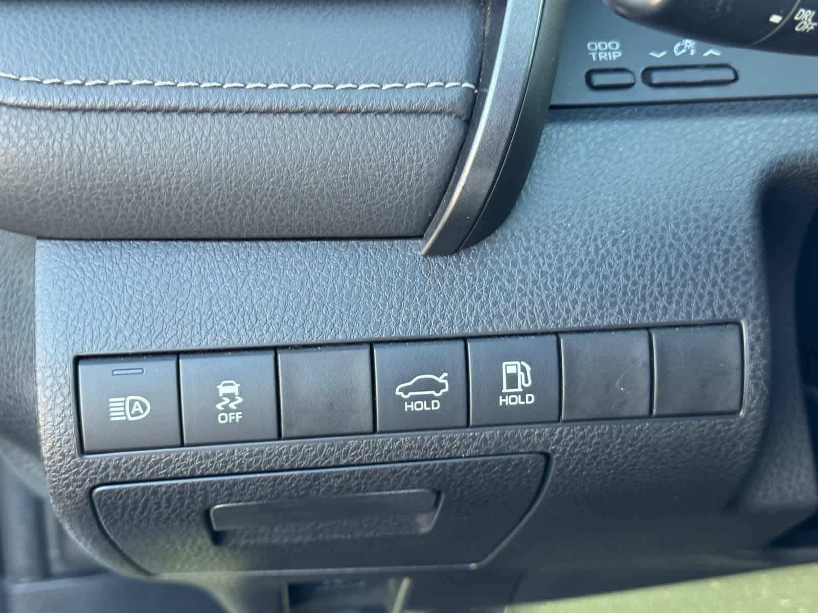 Thumbnail: 2019 Toyota Camry - 17