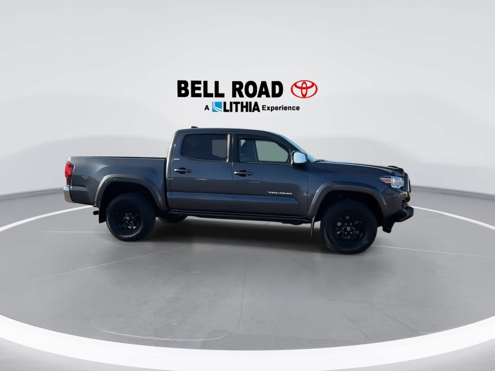 Thumbnail: 2022 Toyota Tacoma - 9
