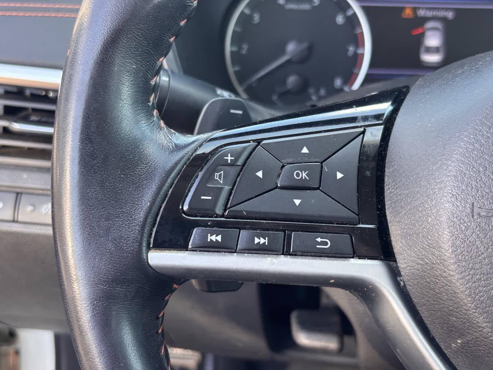 2021 Nissan Altima SR 10