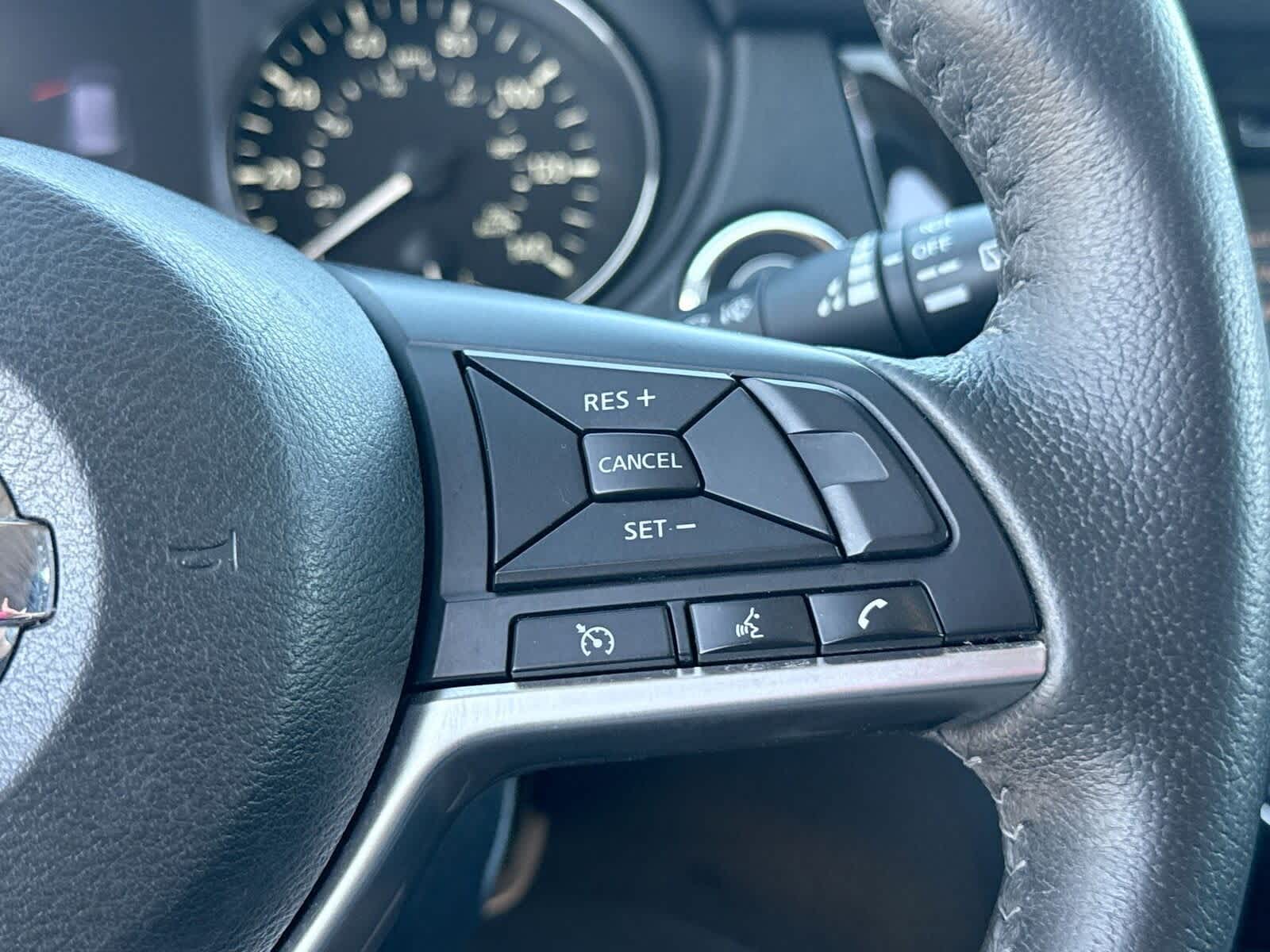 Thumbnail: 2020 Nissan Rogue - 28