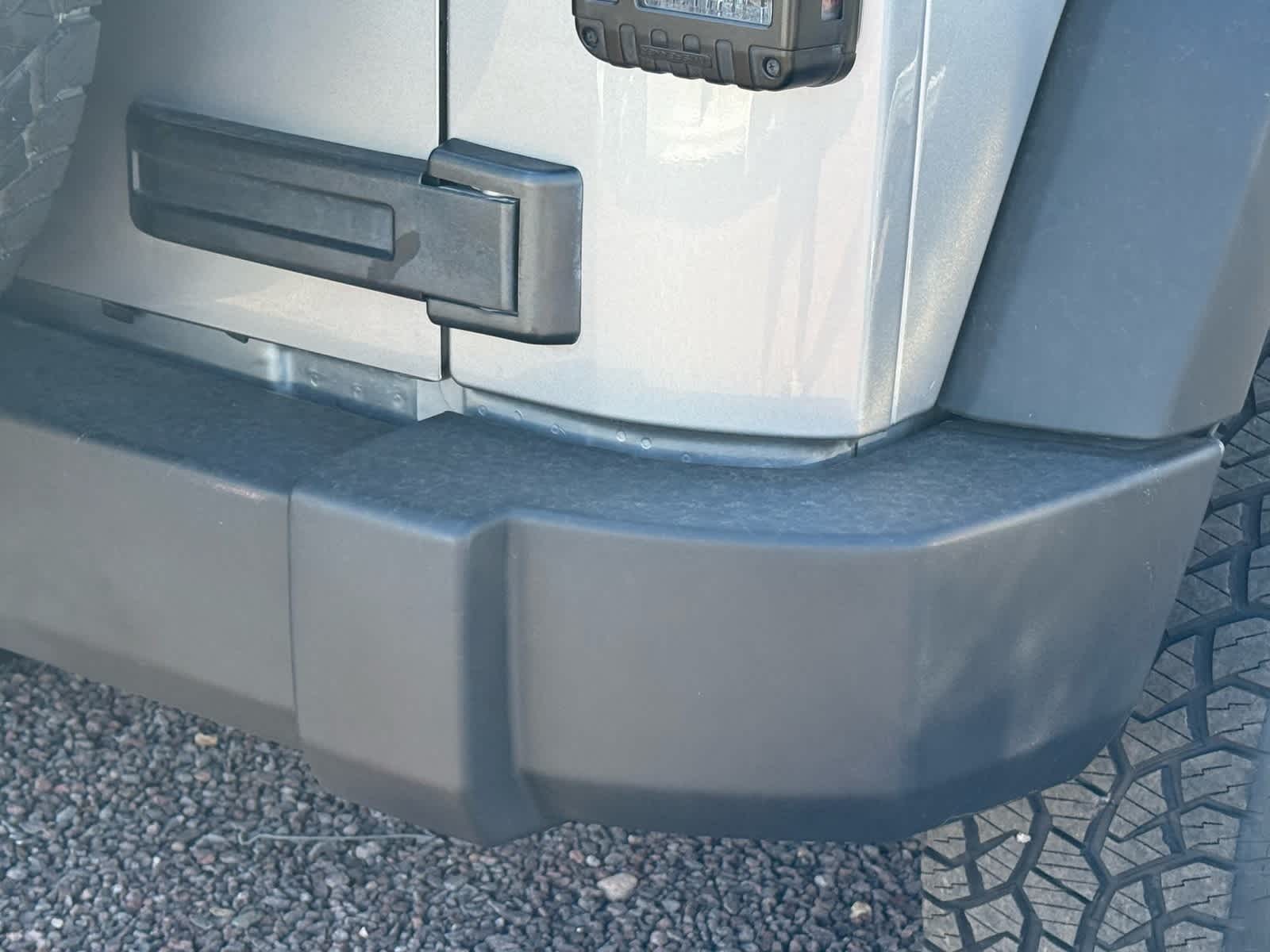 Thumbnail: 2014 Jeep Wrangler - 18