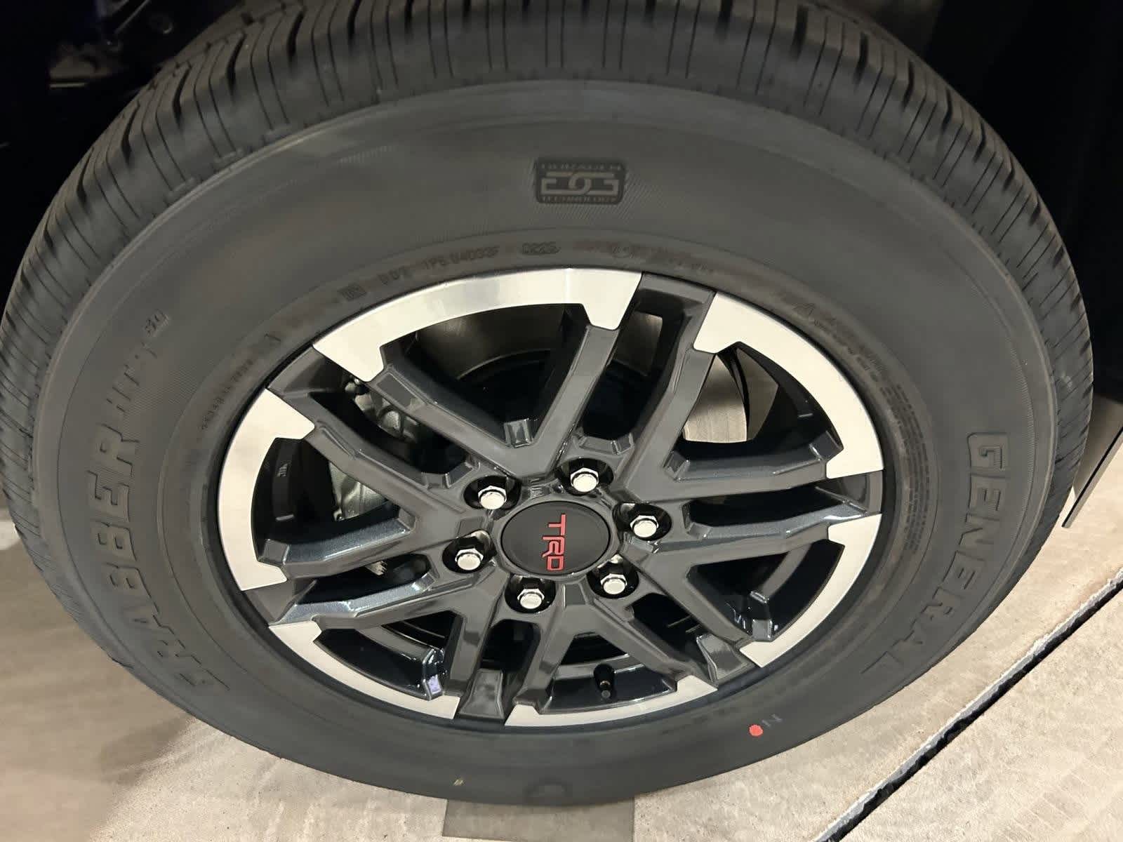 Thumbnail: 2025 Toyota Tacoma - 10