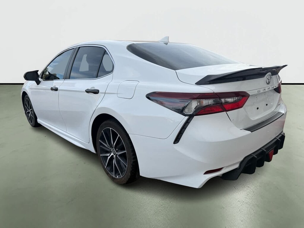 Used 2023 Toyota Camry SE Sedan