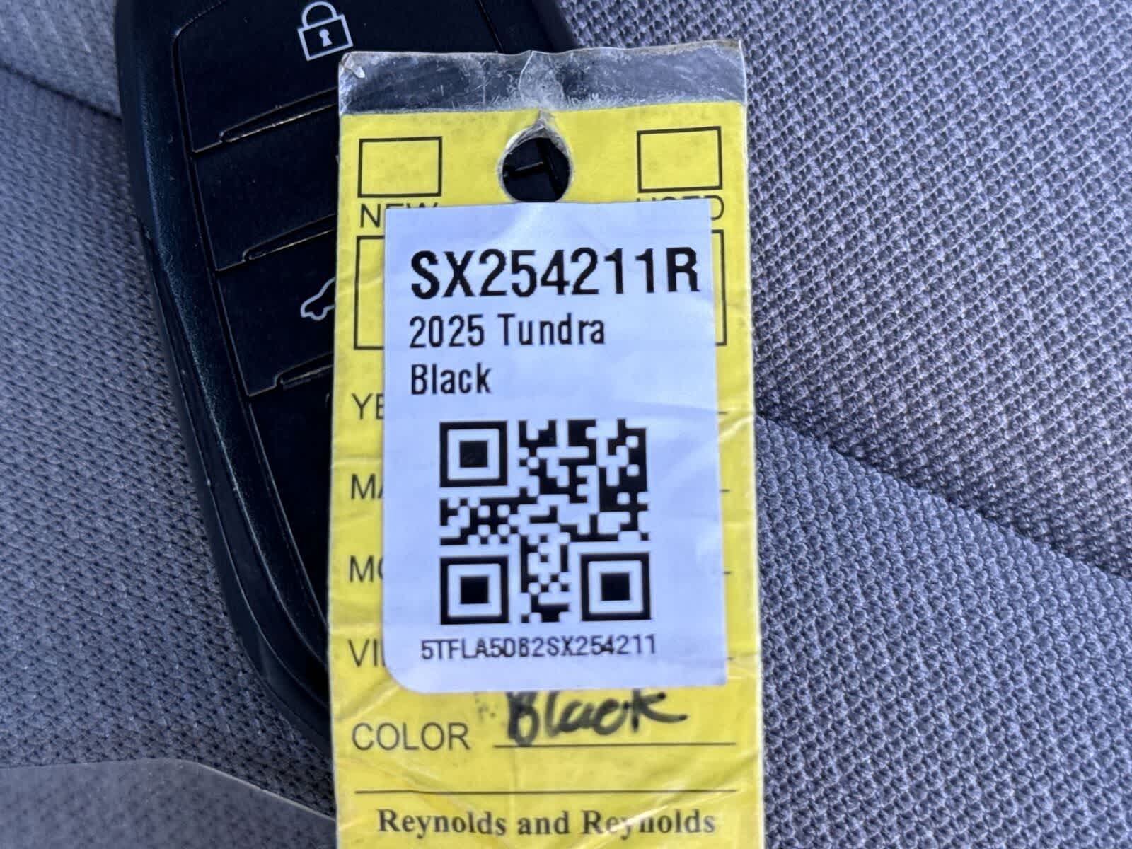 Thumbnail: 2025 Toyota Tundra - 35