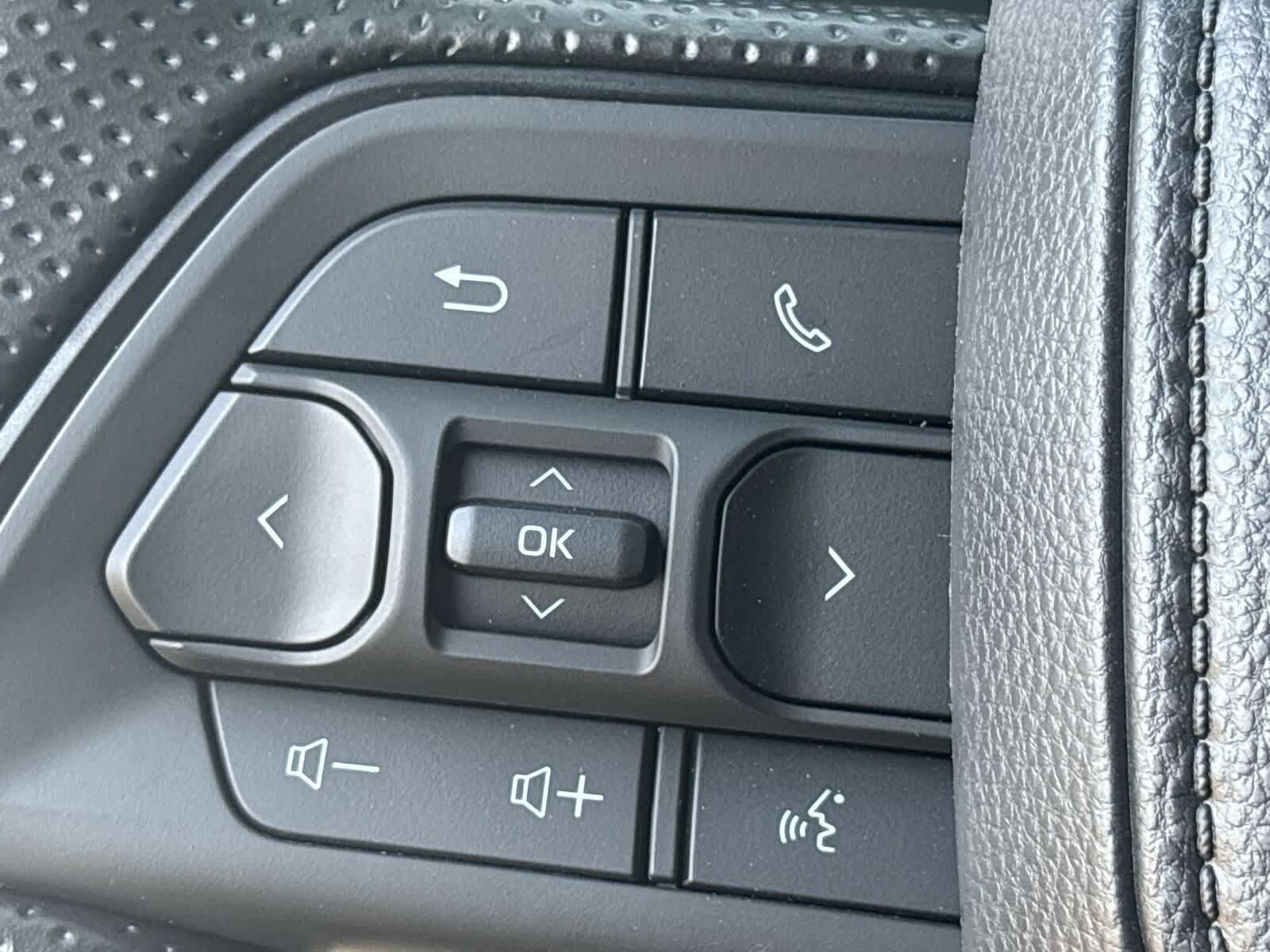 Thumbnail: 2025 Toyota Tacoma - 28