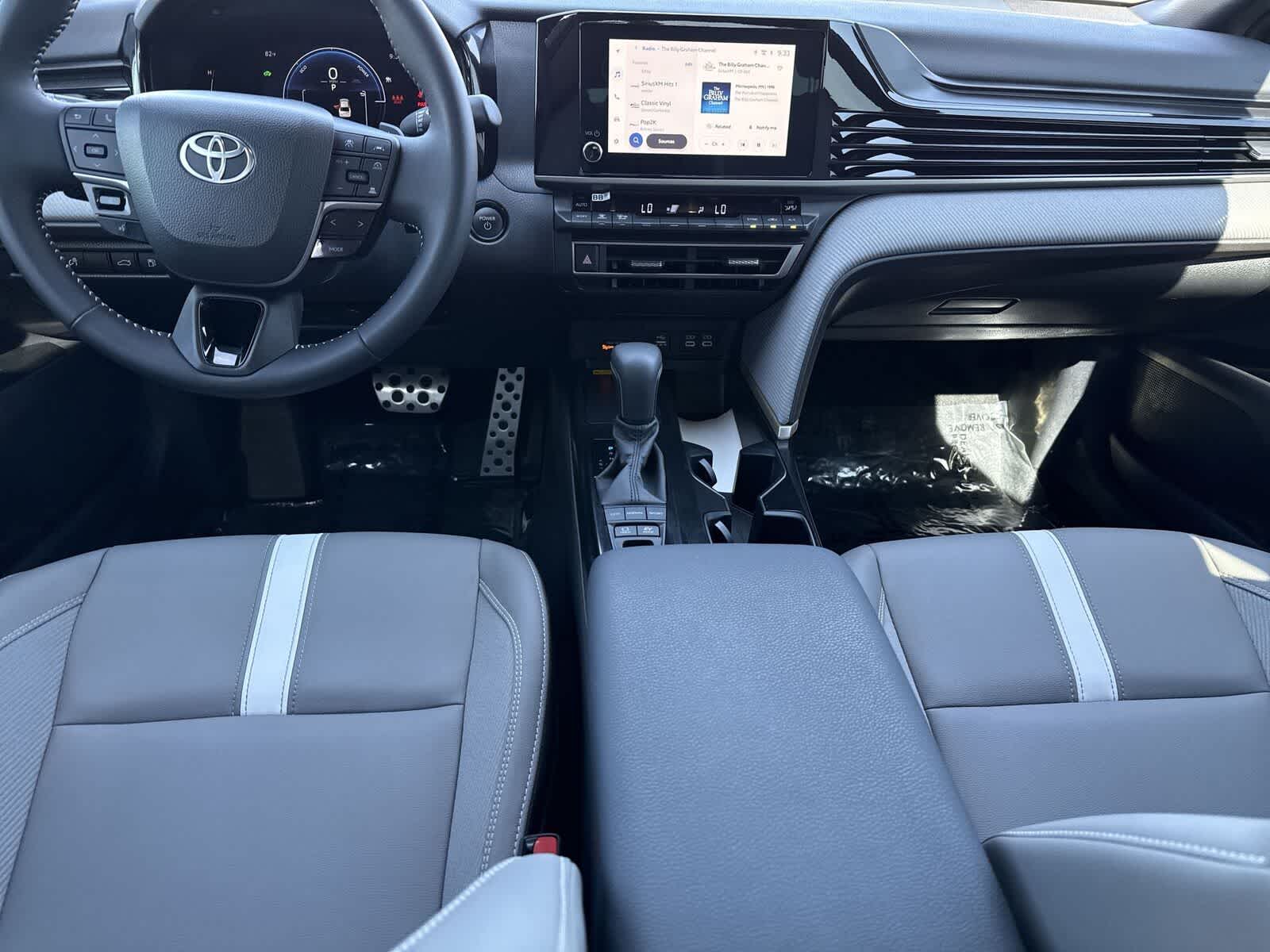 Thumbnail: 2025 Toyota Camry - 15