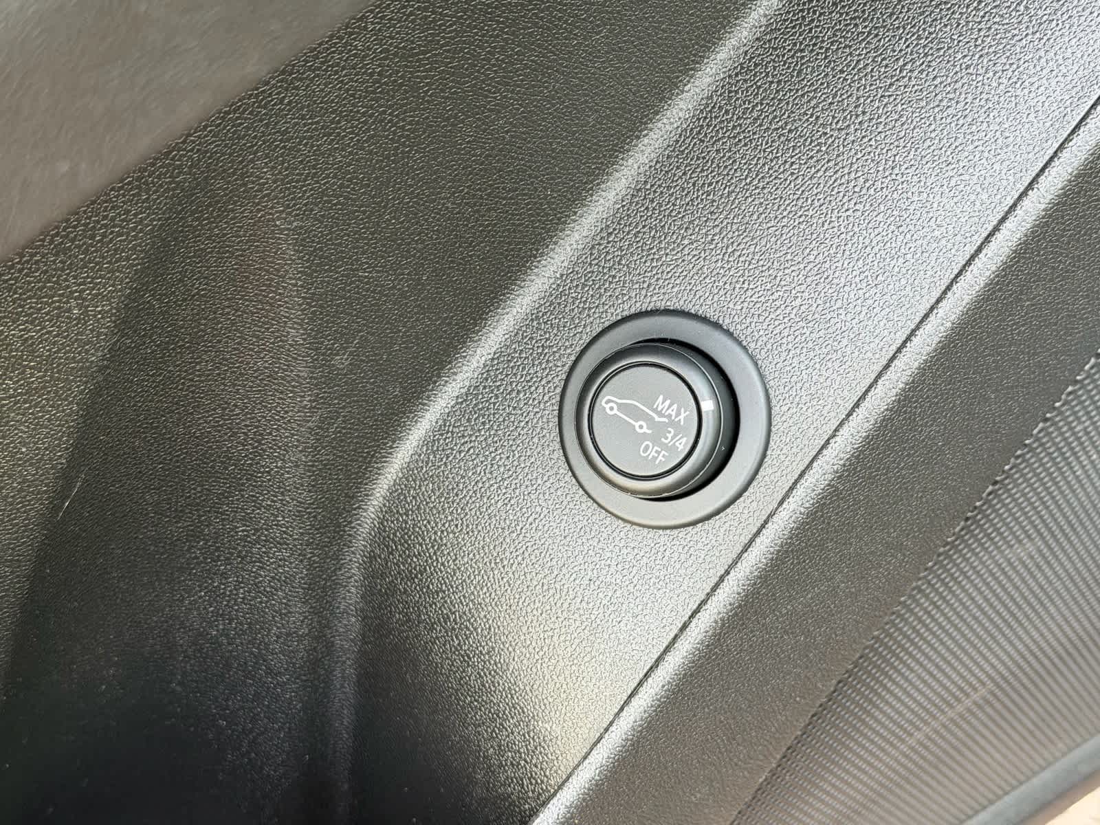 Thumbnail: 2020 Chevrolet Equinox - 15