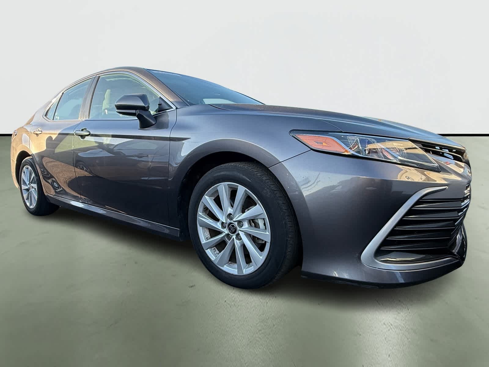 Thumbnail: 2022 Toyota Camry - 5