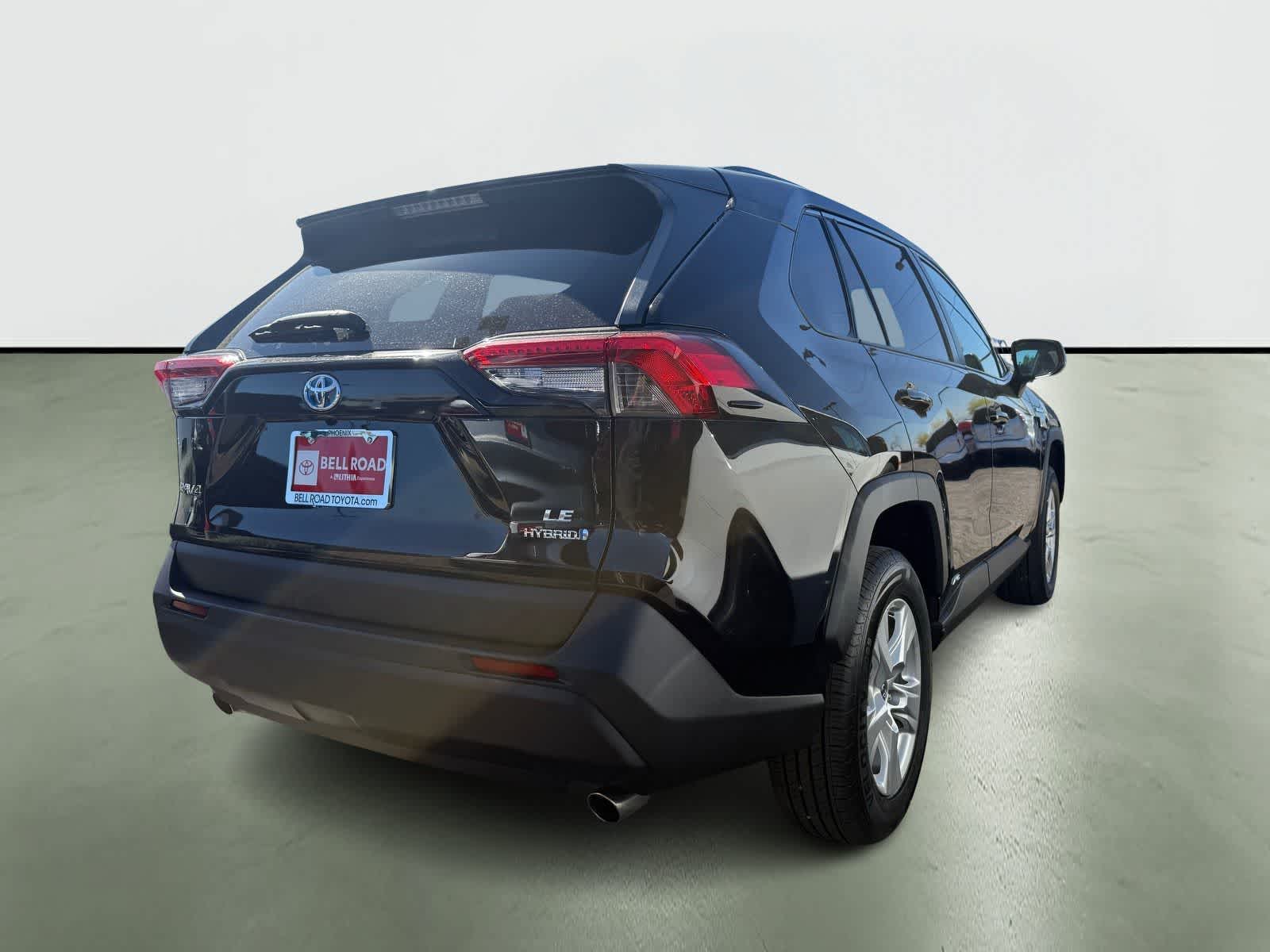 Thumbnail: 2021 Toyota RAV4 - 4