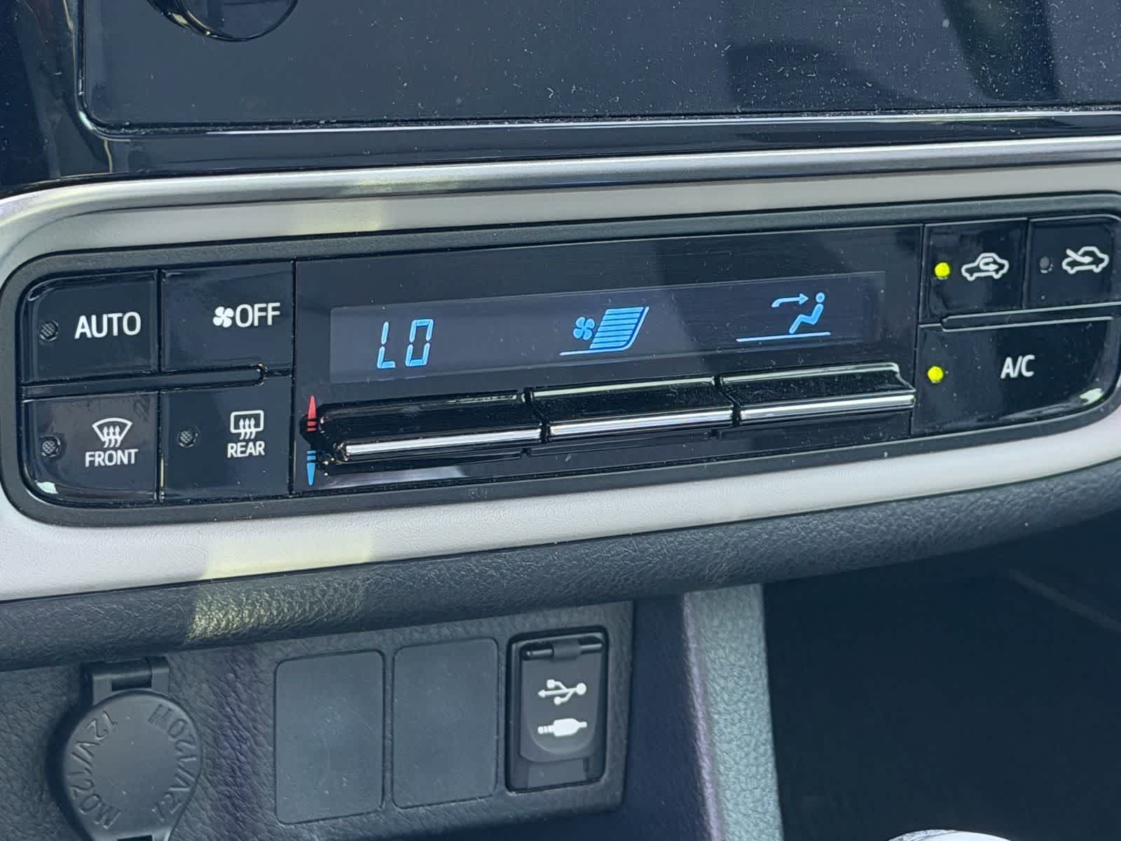 Thumbnail: 2019 Toyota Corolla - 14