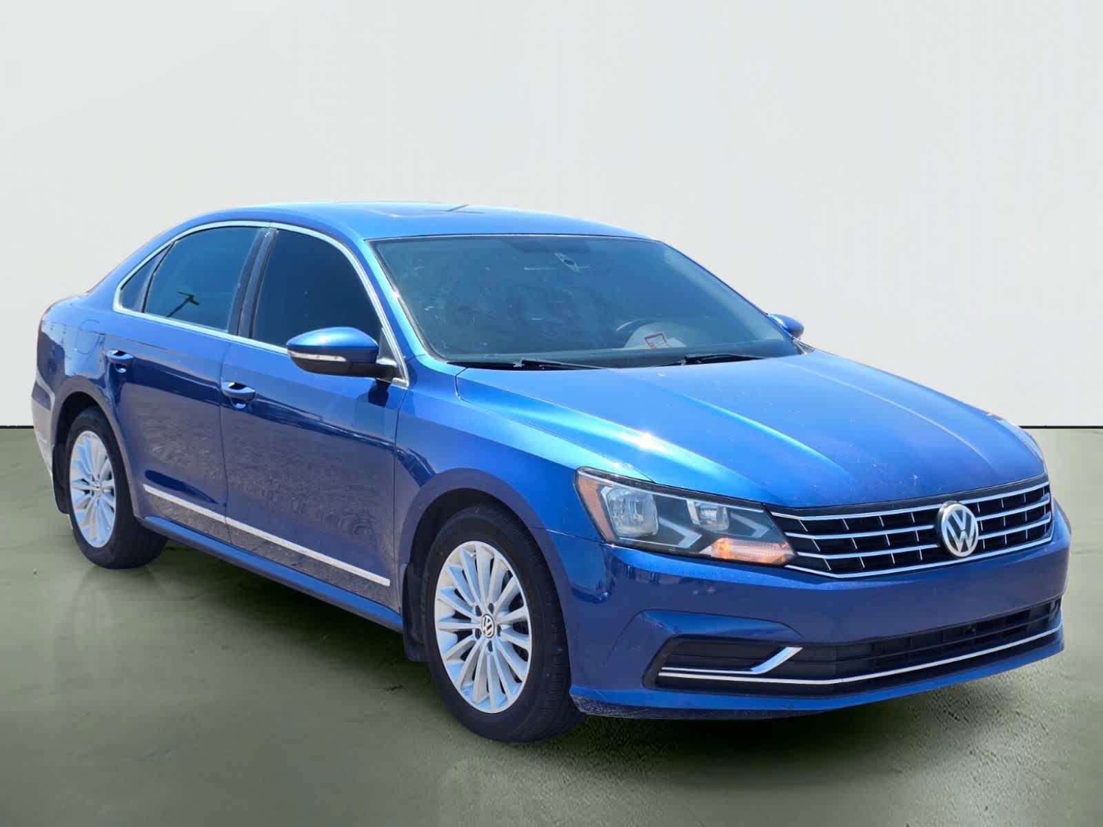 Thumbnail: 2017 Volkswagen Passat - 8