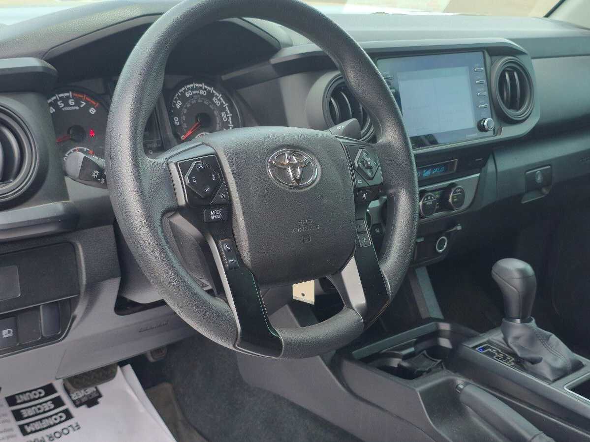 Thumbnail: 2022 Toyota Tacoma - 10